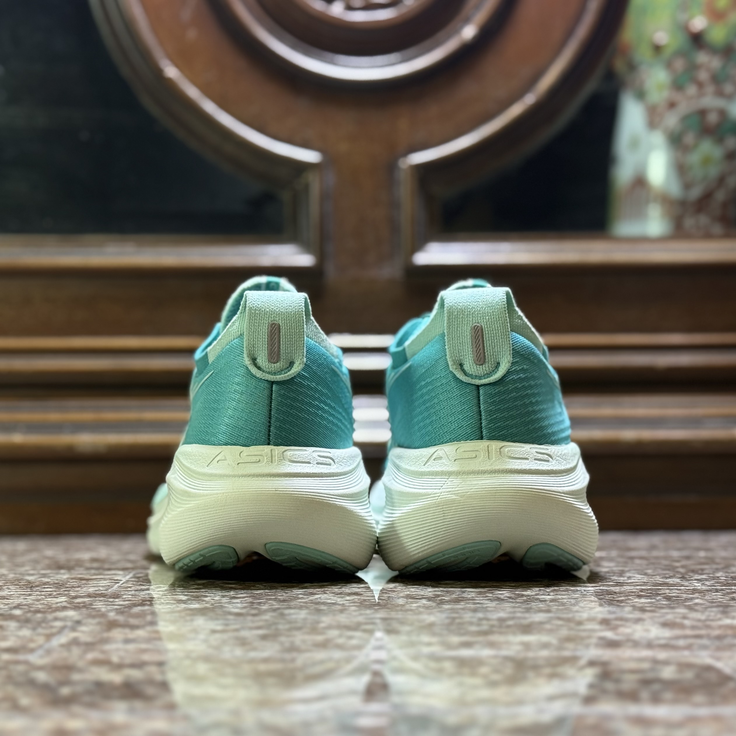 รองเท้าวิ่ง ASICS Gel Nimbus 27 #มือ2 (W10US)