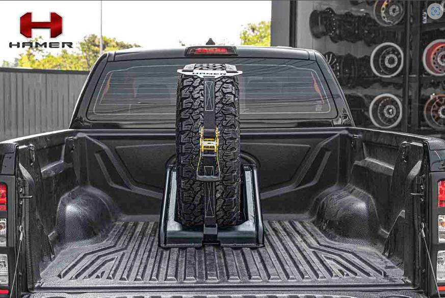 แร็ควางยางอะไหล่รุ่น VERTICAL TIRE CARRIER (NOT INCLUDING ROPE) สามารถปรับขนาดให้เข้ากับท้ายกระบะได้