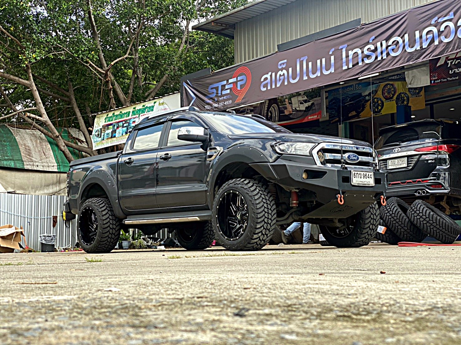 FORD RANGER ล้อ ยาง ทรงเมกา ที่ STEP9