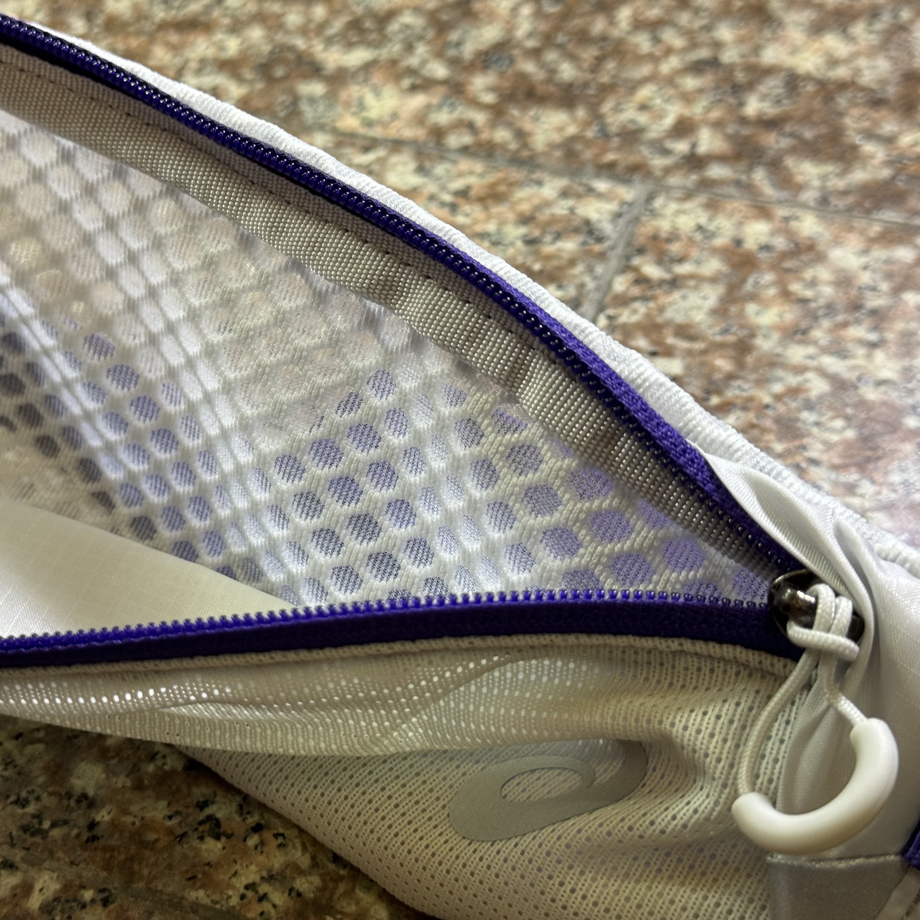 กระเป๋าวิ่ง ASICS Waist Pouch M ‘Grey/EggPlant’