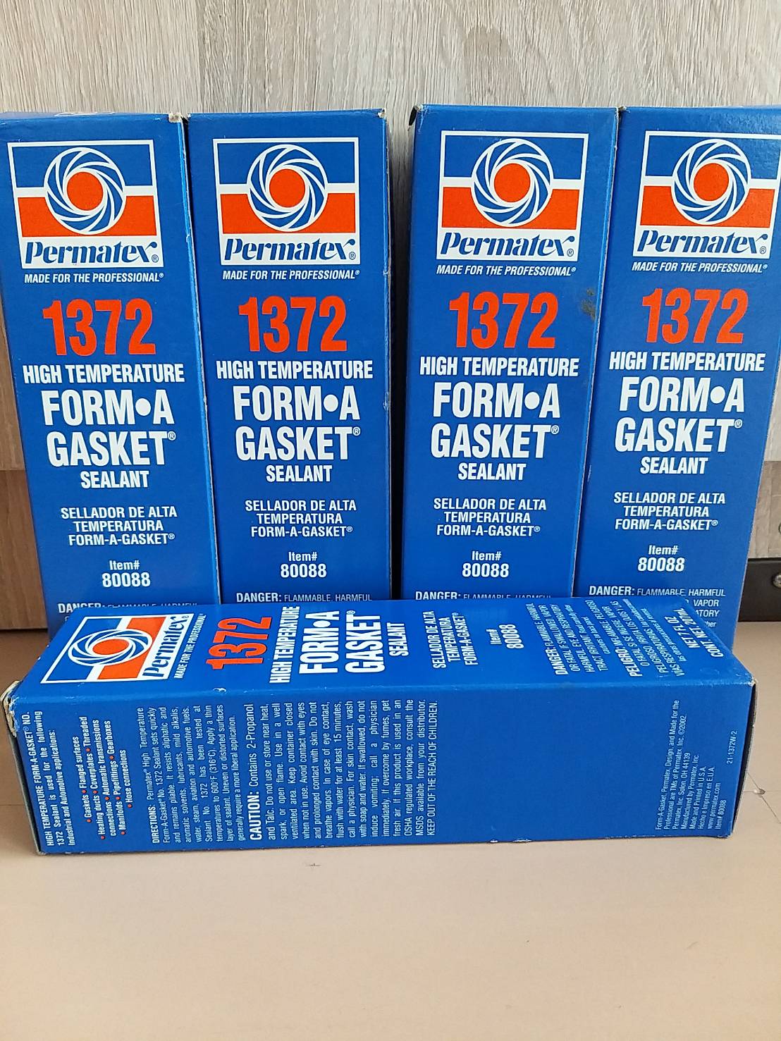 Permatex #1372 (80088) High Temperature Form-A-Gasket Sealant น้ำยาทาปะเก็นทนความร้อนสูง Size 7oz./207ml.