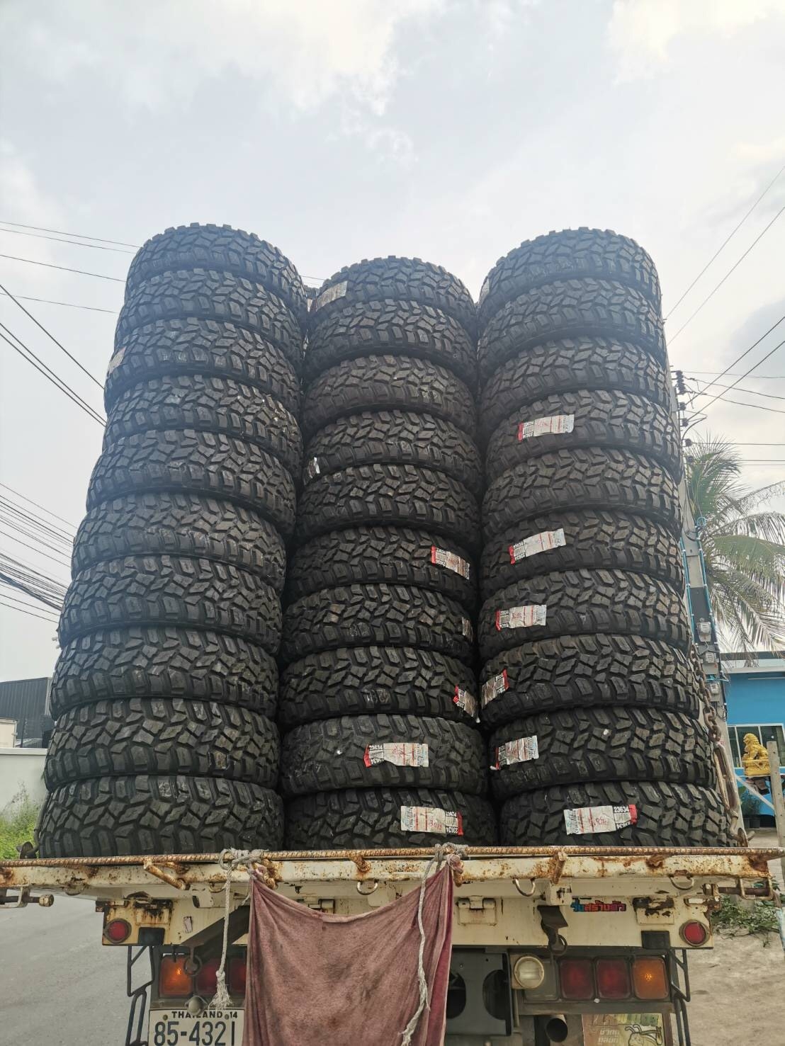 ยางใหม่ค้างปี COOPER STT PRO ราคาถูก