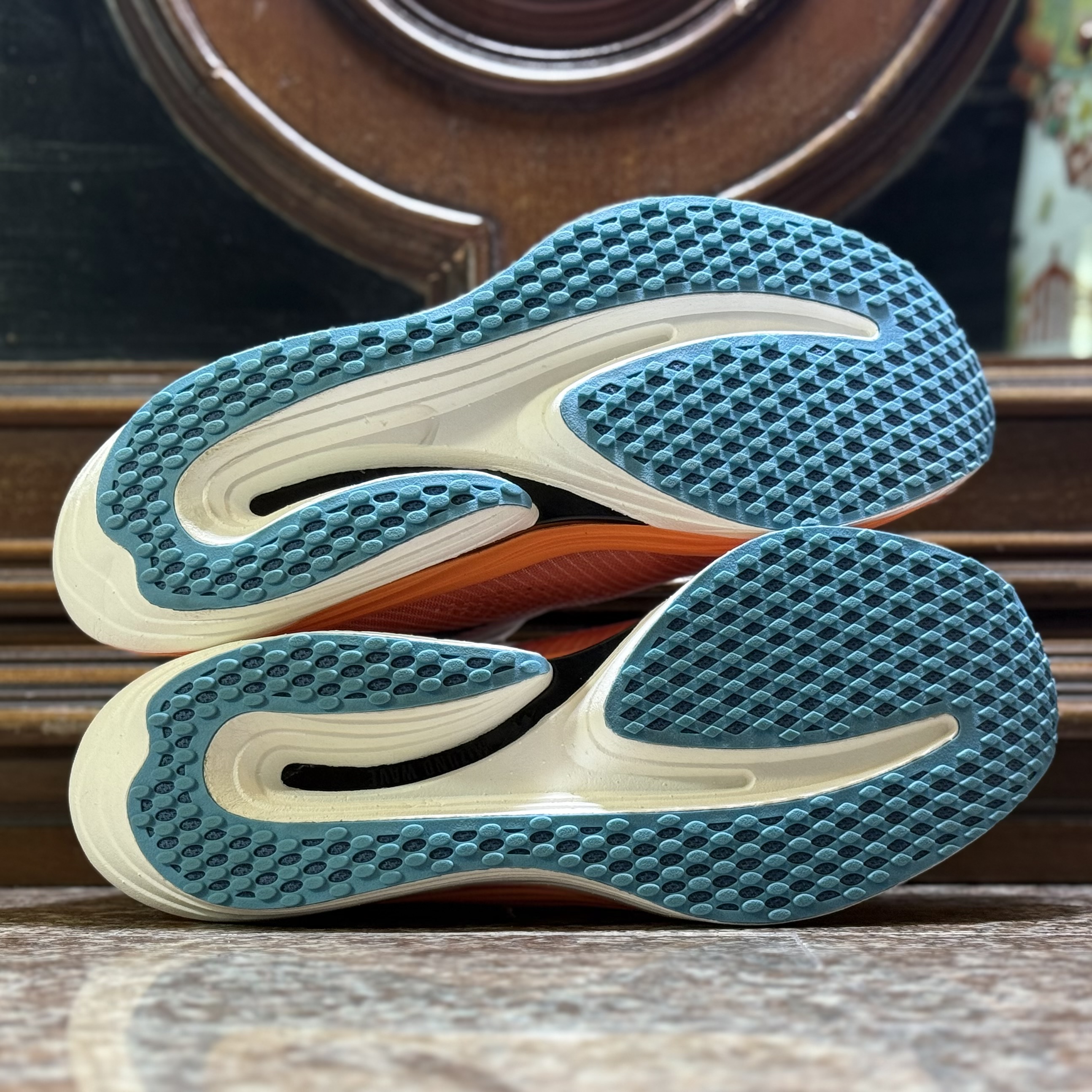 รองเท้าวิ่ง Mizuno Wave Rebellion Pro #มือ2 (M12US)