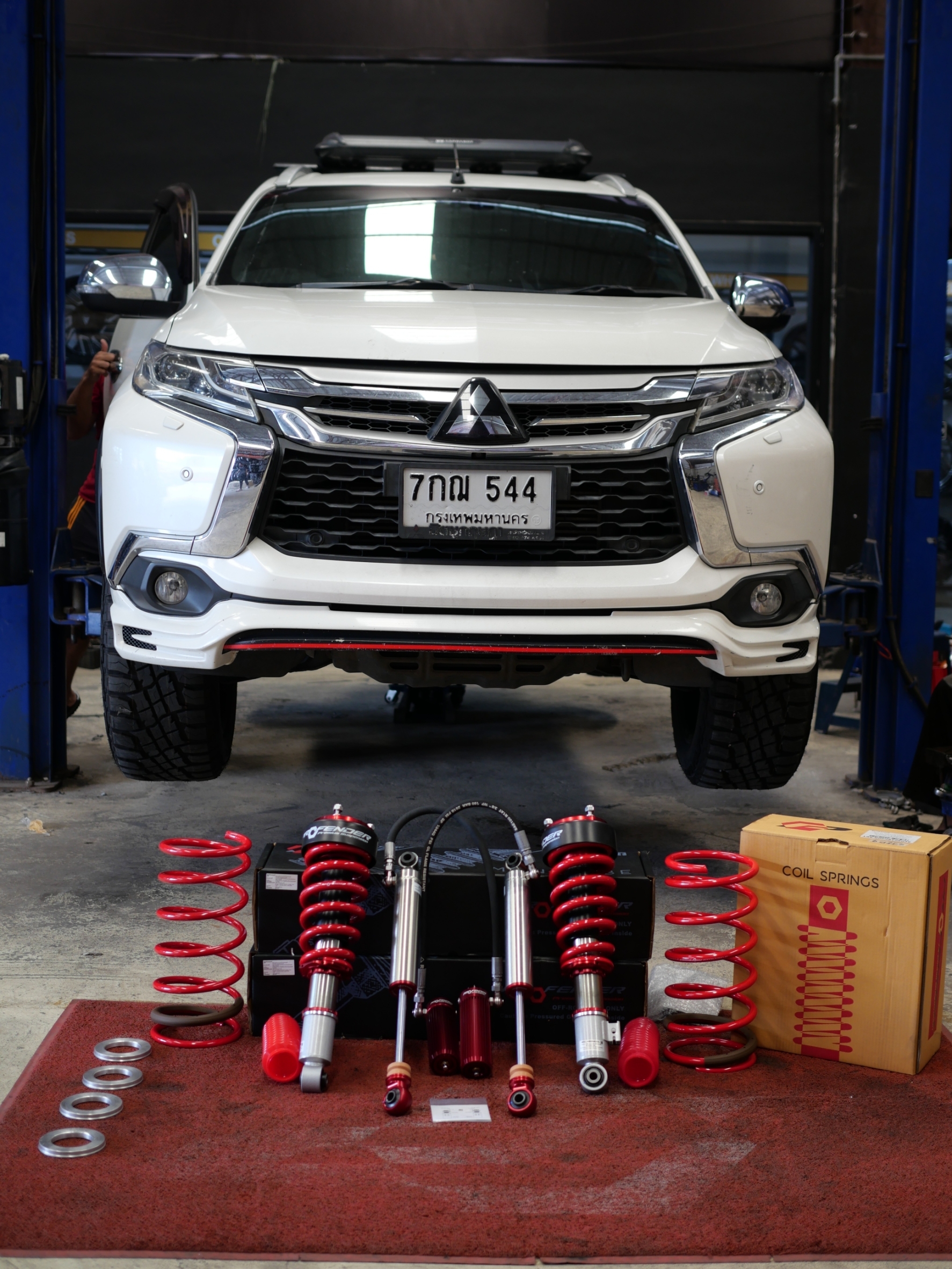 PROFENDER QUEEN SERIES ใส่ PAJERO ที่ STEP9