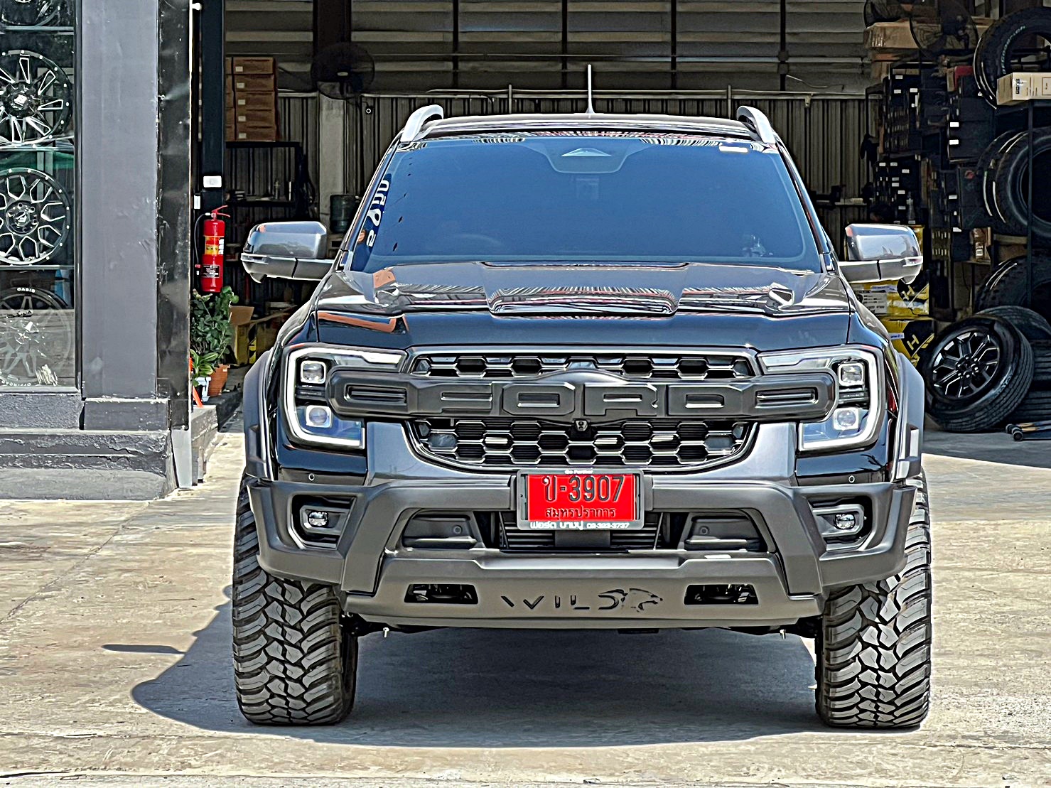 FORD RANGER NEXTGEN เน้นสเป็ค ล้อไม่ยื่น ยางใหญ่