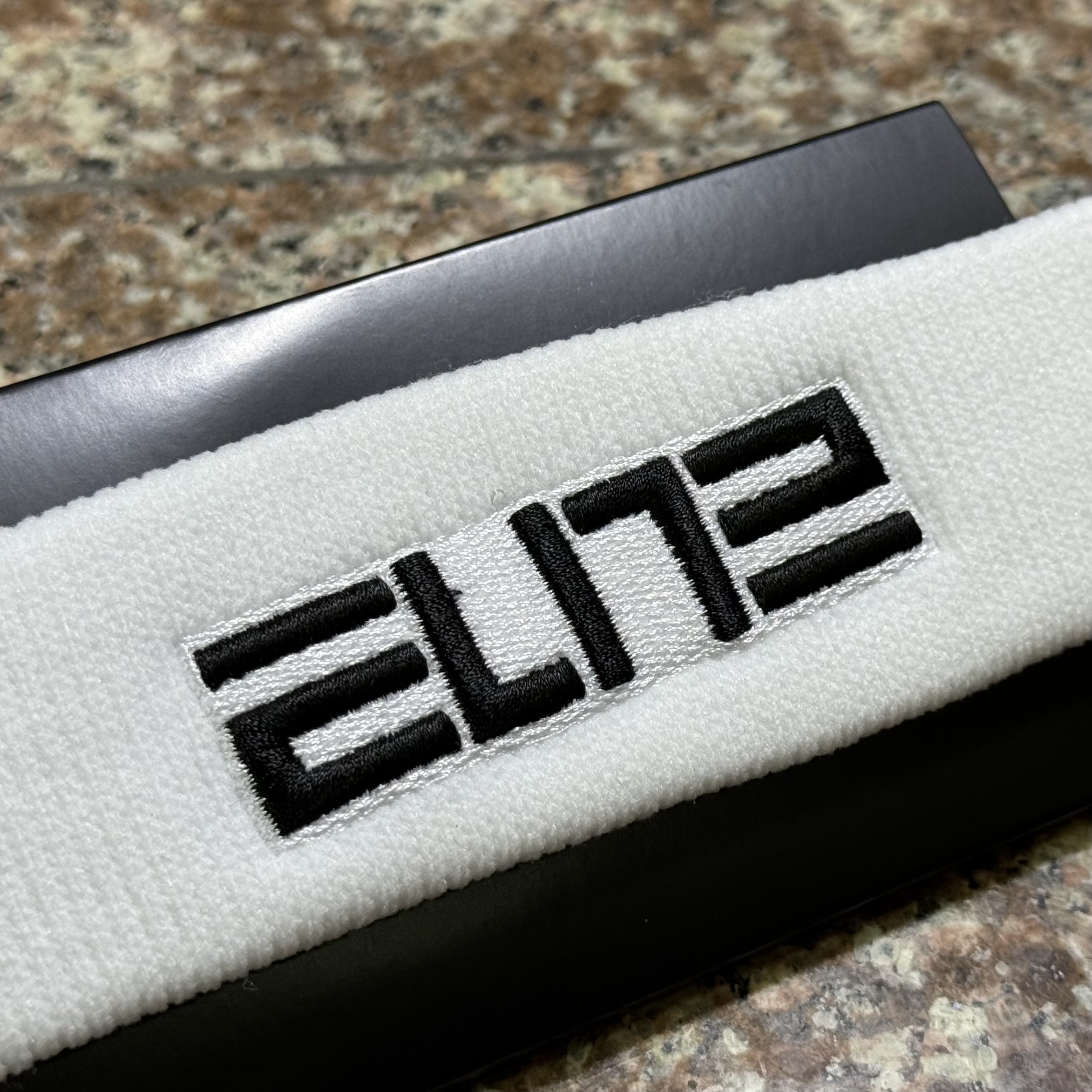 ผ้าคาดศีรษะ Nike ‘ELITE’ Headband