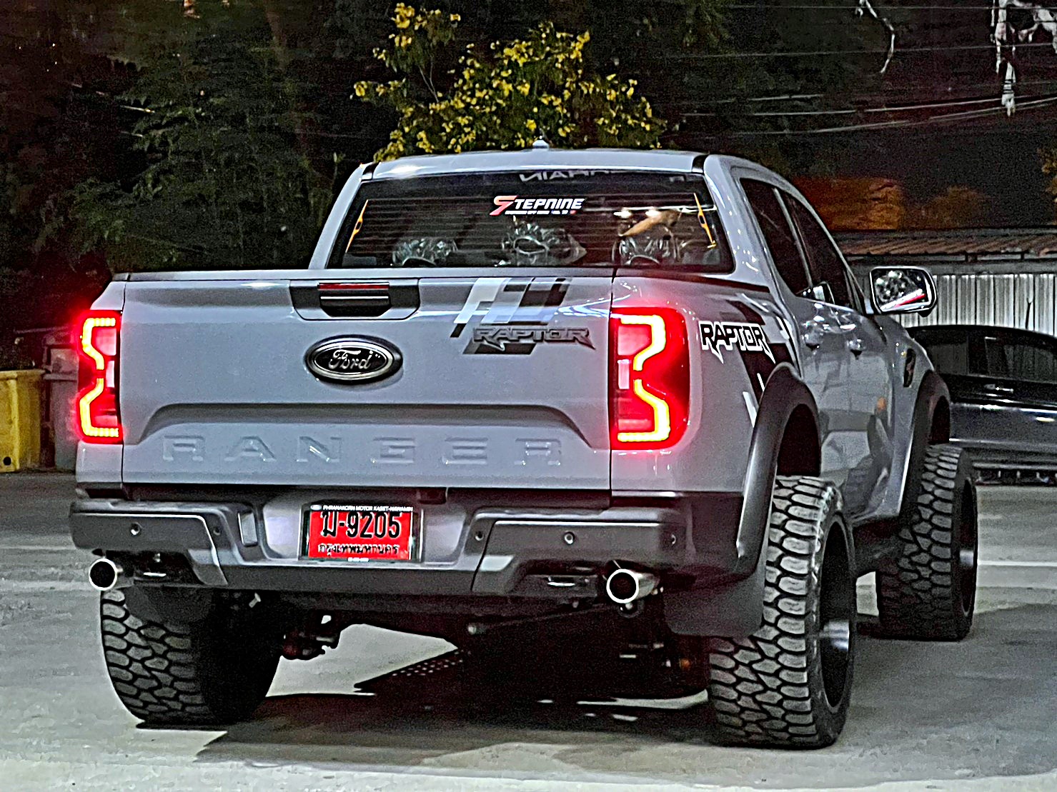 ส่งงาน RAPTOR V6 หล่อจบ ที่ Step9 ล้อแท้ HOSTILE H113