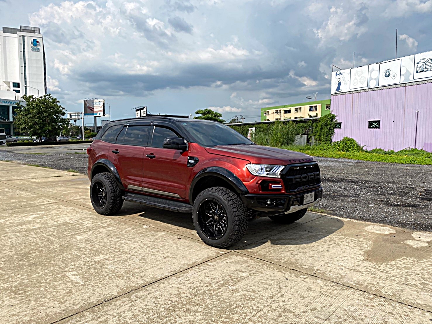 FORD EVEREST จัดทรงเมกาที่ STEP9