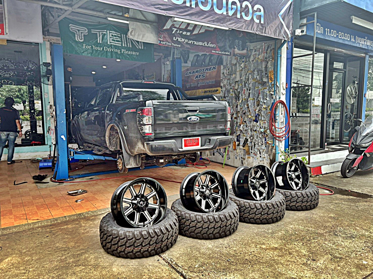 FORD FX4MAX จัดทรงเมกา ที่ STEP9