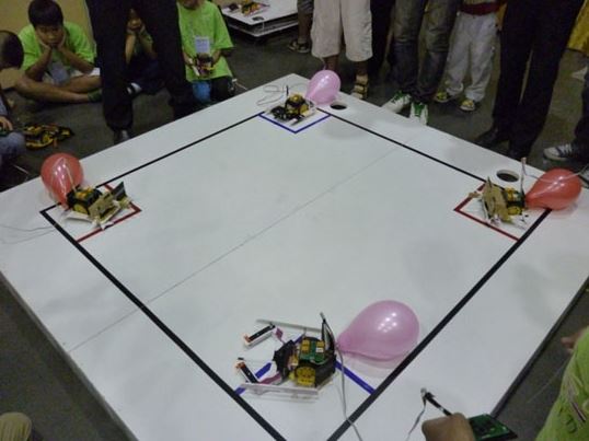 Relay Rover+ รถหุ่นยนต์บังคับมือควบคุมด้วยรีเลย์