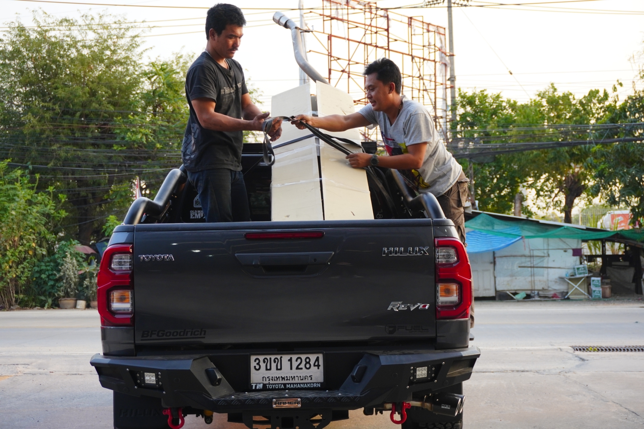 ท่อ HKS จากญี่ปุ่น Side muffler Twin Crb 𝙃𝙆𝙎 𝙇𝙀𝙂𝘼𝙈𝘼𝙓 TOYOTA REVO