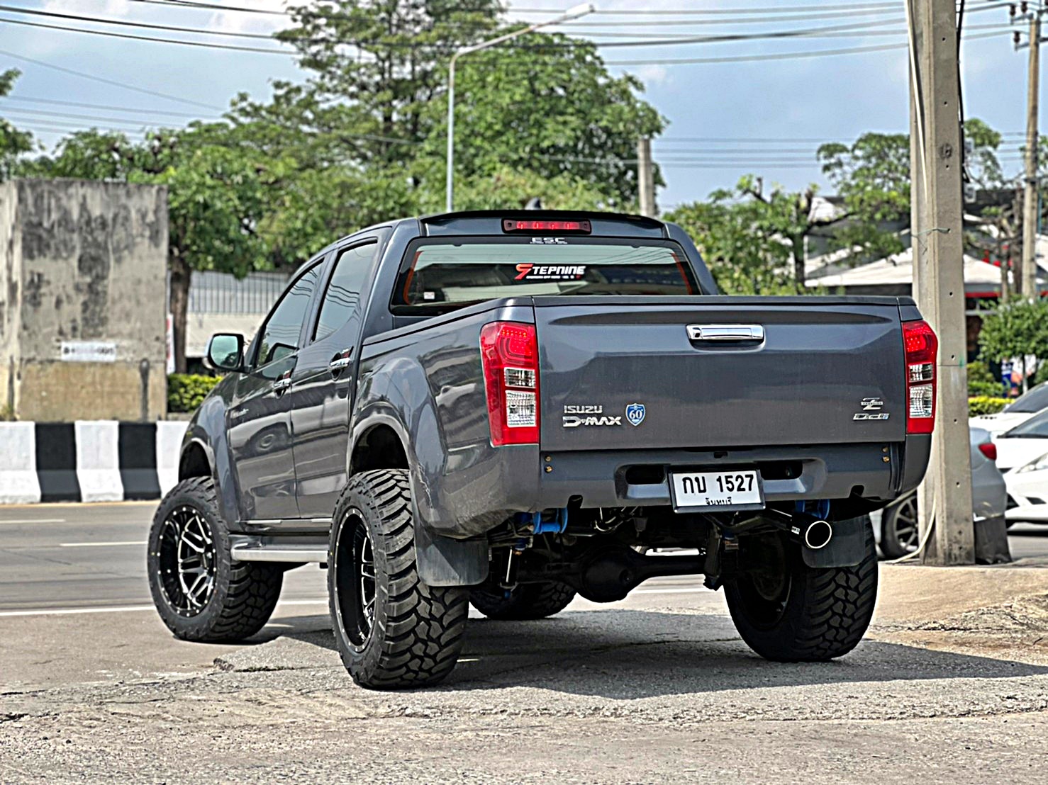 D_MAX_จองคิวมาจากจันทบุรี ทำทรงเมกาที่ STEP9