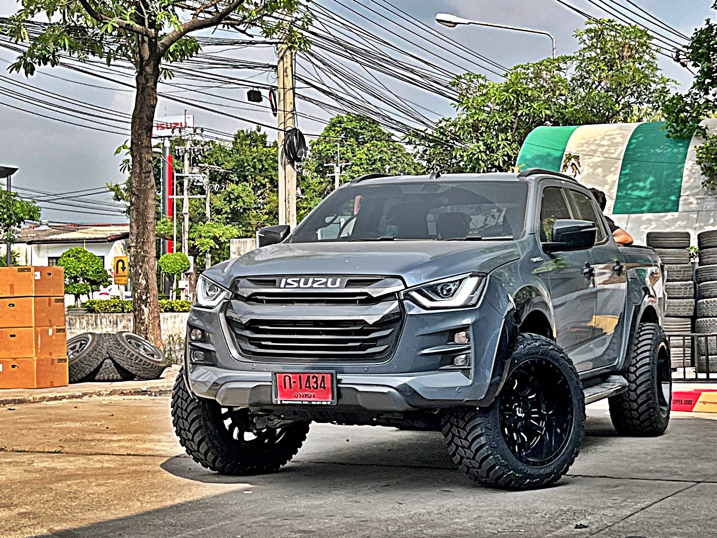 D-MAX ทรงเมกา จากอุธยา