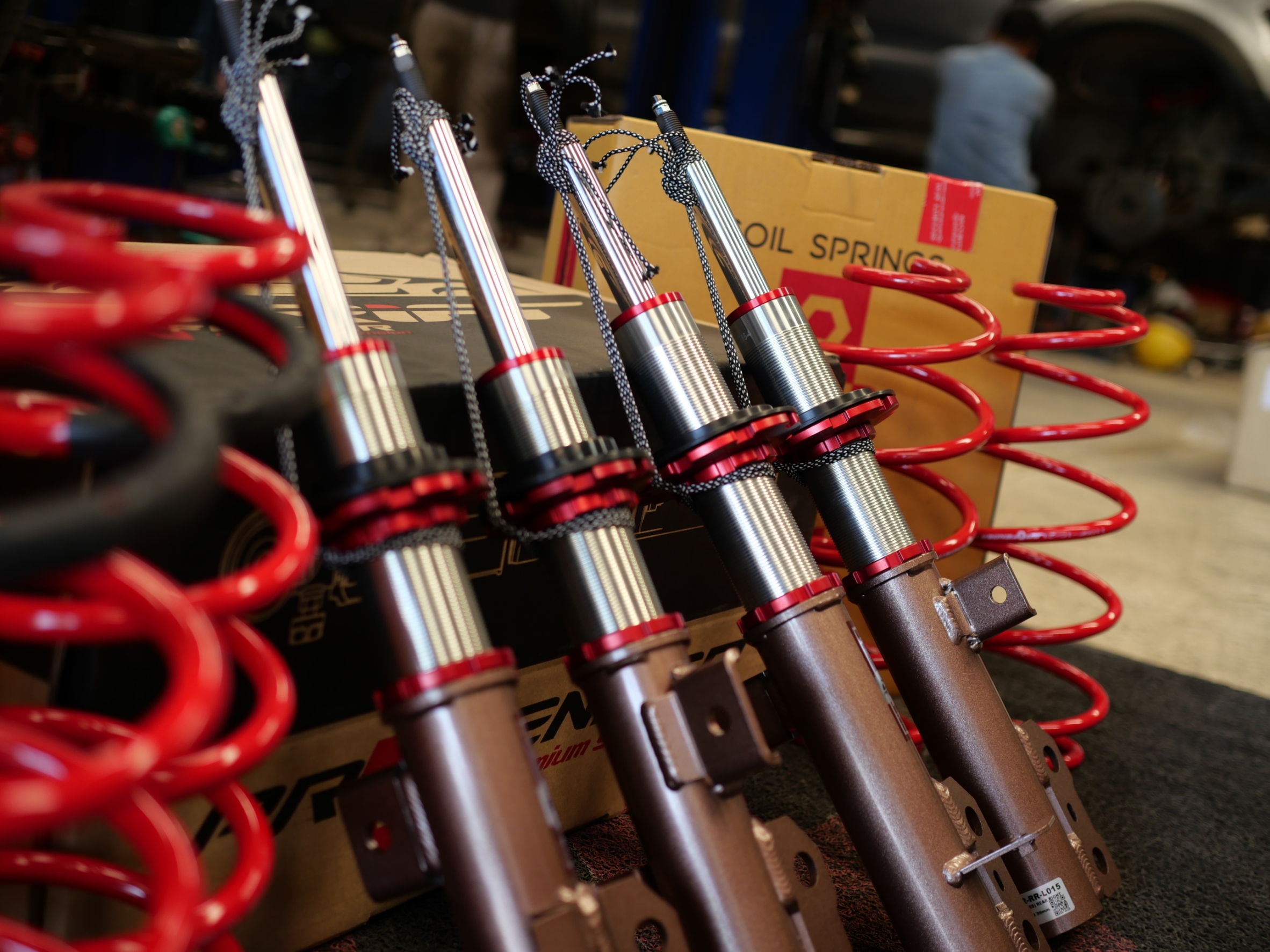 Profender drift BYD M6 โช้คสตรัทปรับเกลียว