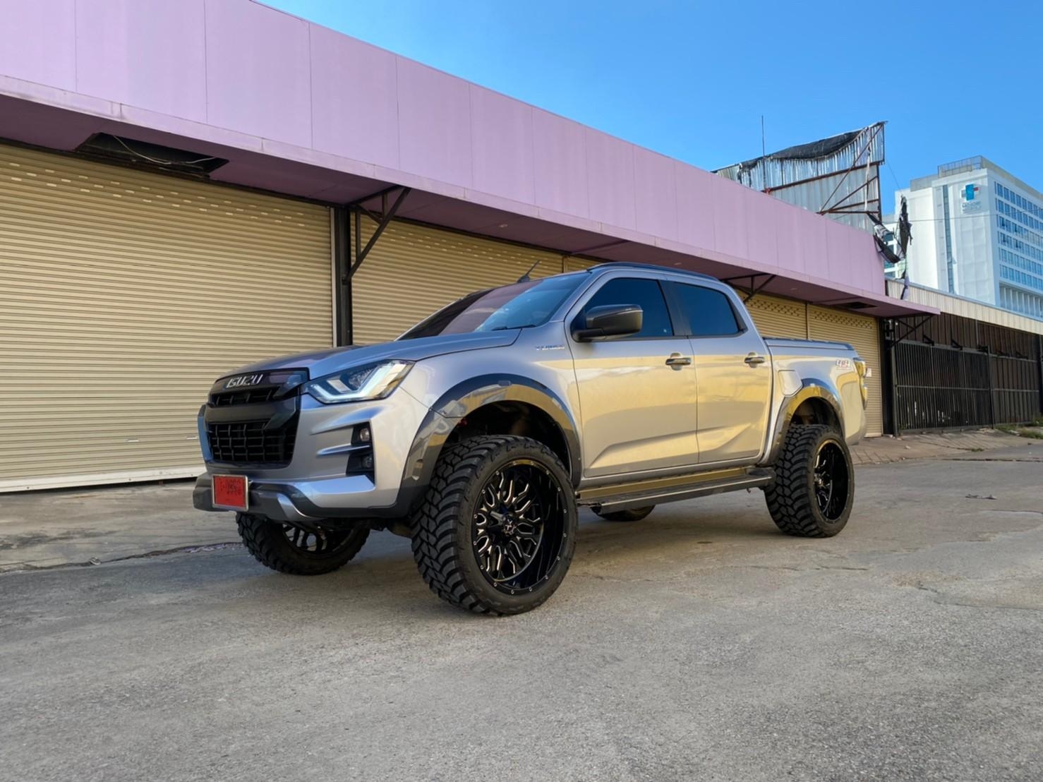 OFFROAD ขอบ22 ออฟ-44 ตัวใหม่ พร้อมยาง AMP MTA 33x12.5R22 ปี21