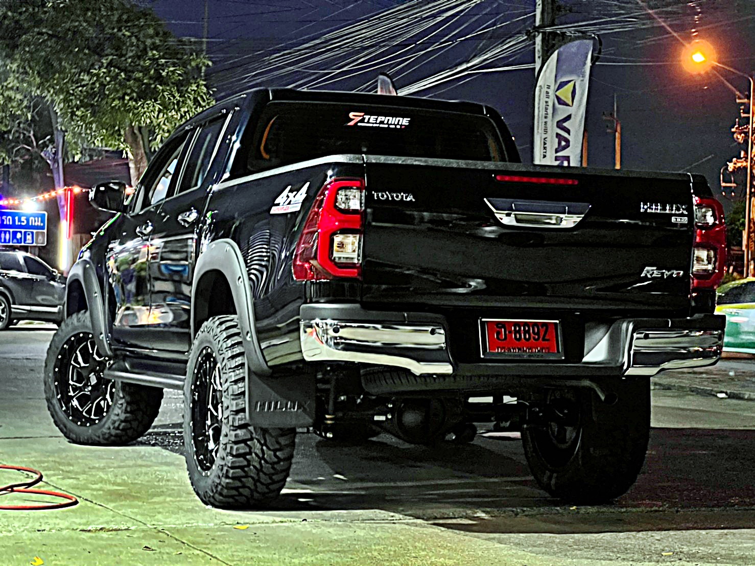 REVO_ทรงเมกา ยกแบบโช๊คเดิม