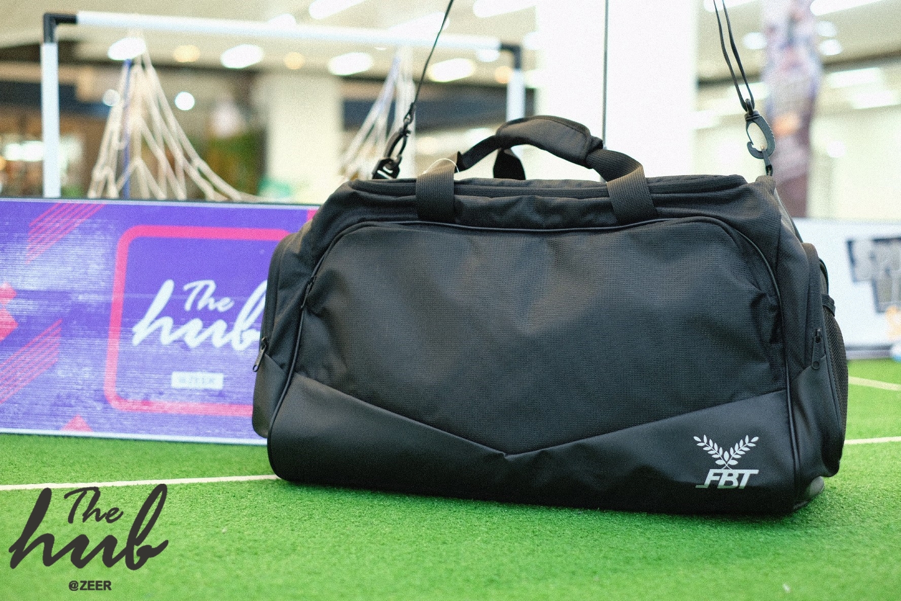 กระเป๋าเสื้อผ้า FBT