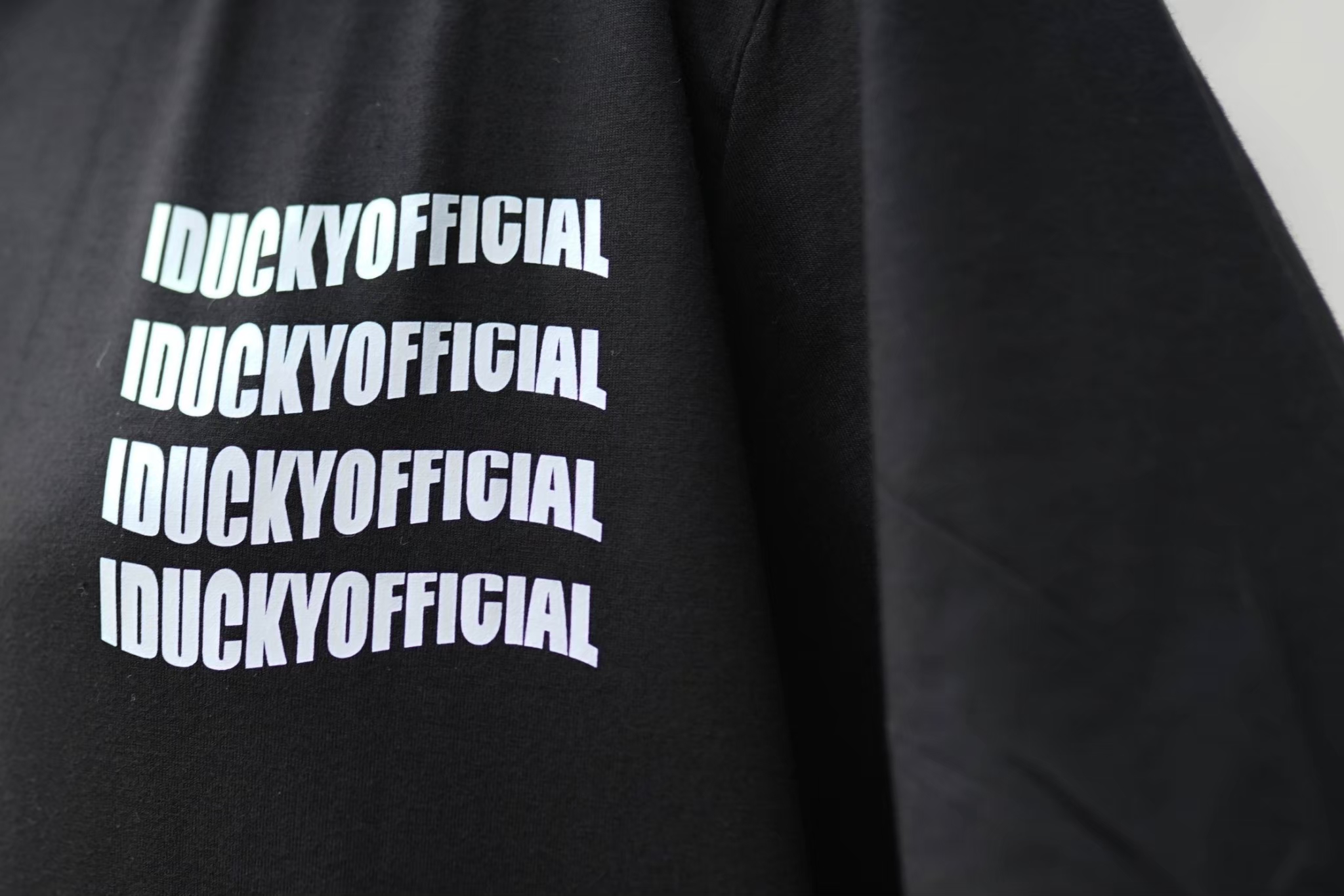 เสื้อยืดพร้อมสกรีนลาย เสื้อยืดพร้อมสกรีนลาย