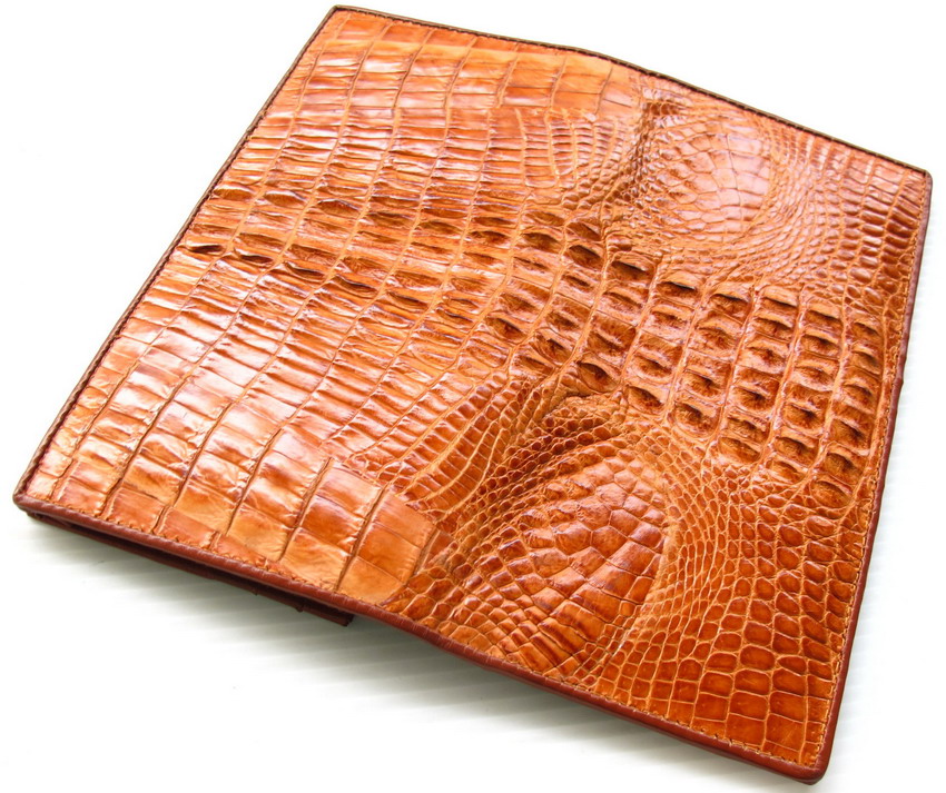 กระเป๋าสตางค์หนังจระเข้แท้ 2พับยาว ส่วนหาง สีน้ำตาลแทน