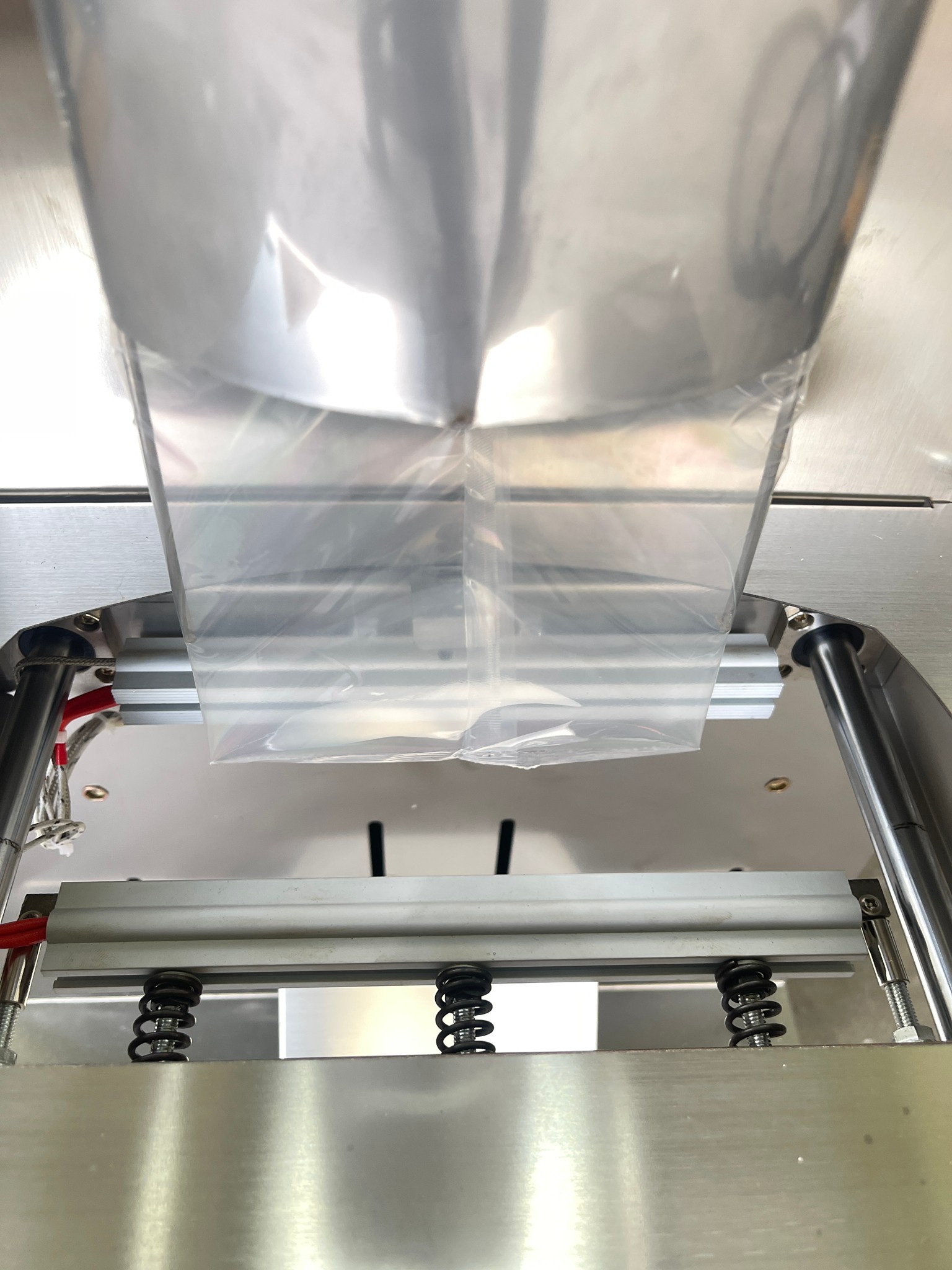 🌈DZD-420B เครื่องบรรจุเมล็ด แป้ง ใบชา แนวตั้งพร้อมซีลถุงไปในตัว