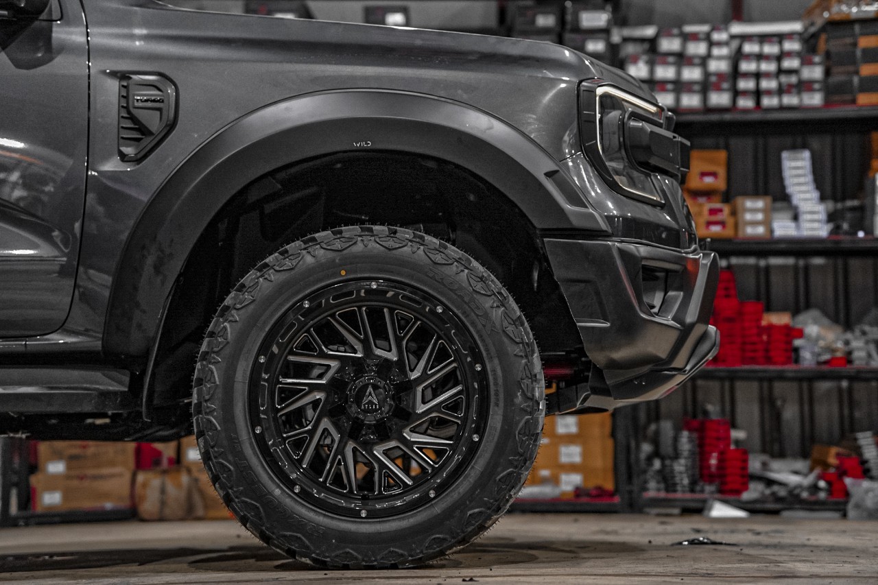 FORD RANGER NEXTGEN แต่งทรงเมกาที่STEP9