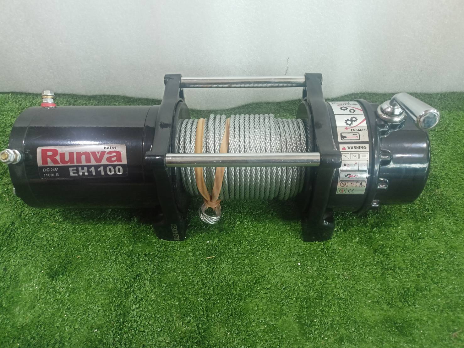 WINCH RUNVA (EH 1100) 24V