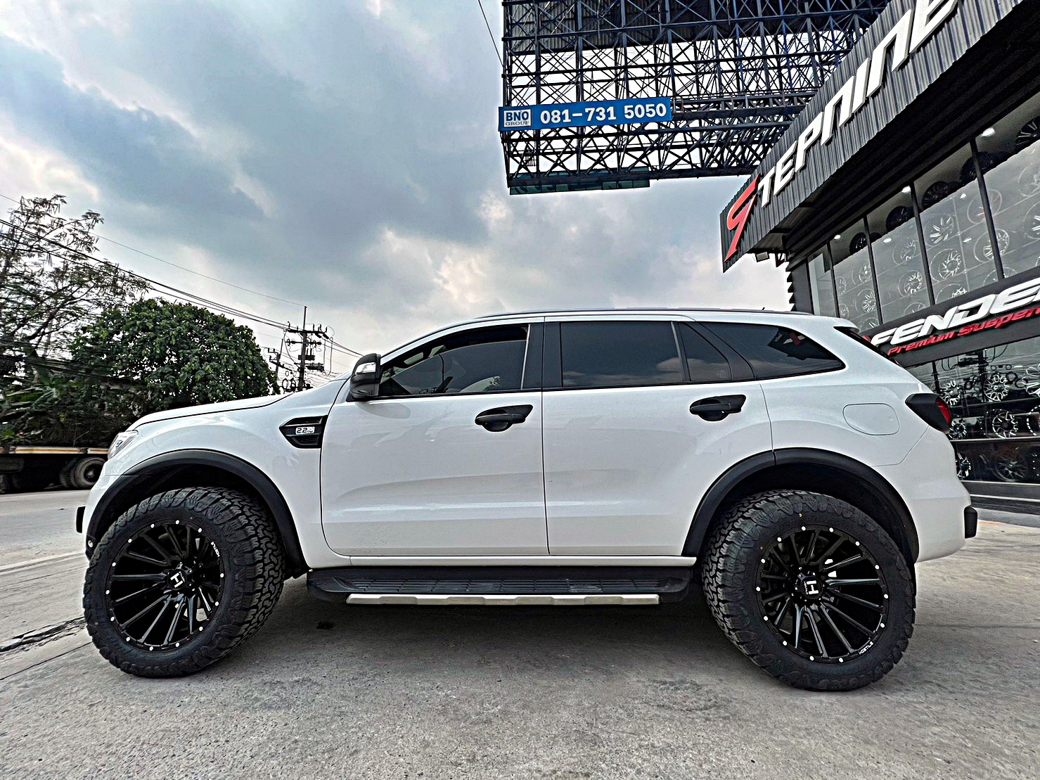 ล้อแท้ HOSTILE H123 ขอบ20 ใส่ EVEREST