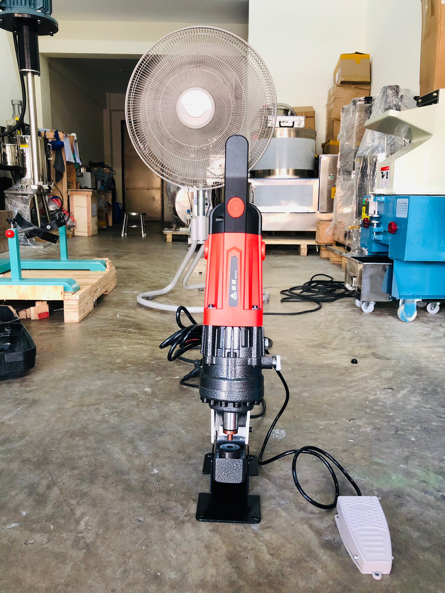 16897 เครื่องเจาะเหล็ก ไฮดรอลิค Electric Hydraulic Puncher MHP-20