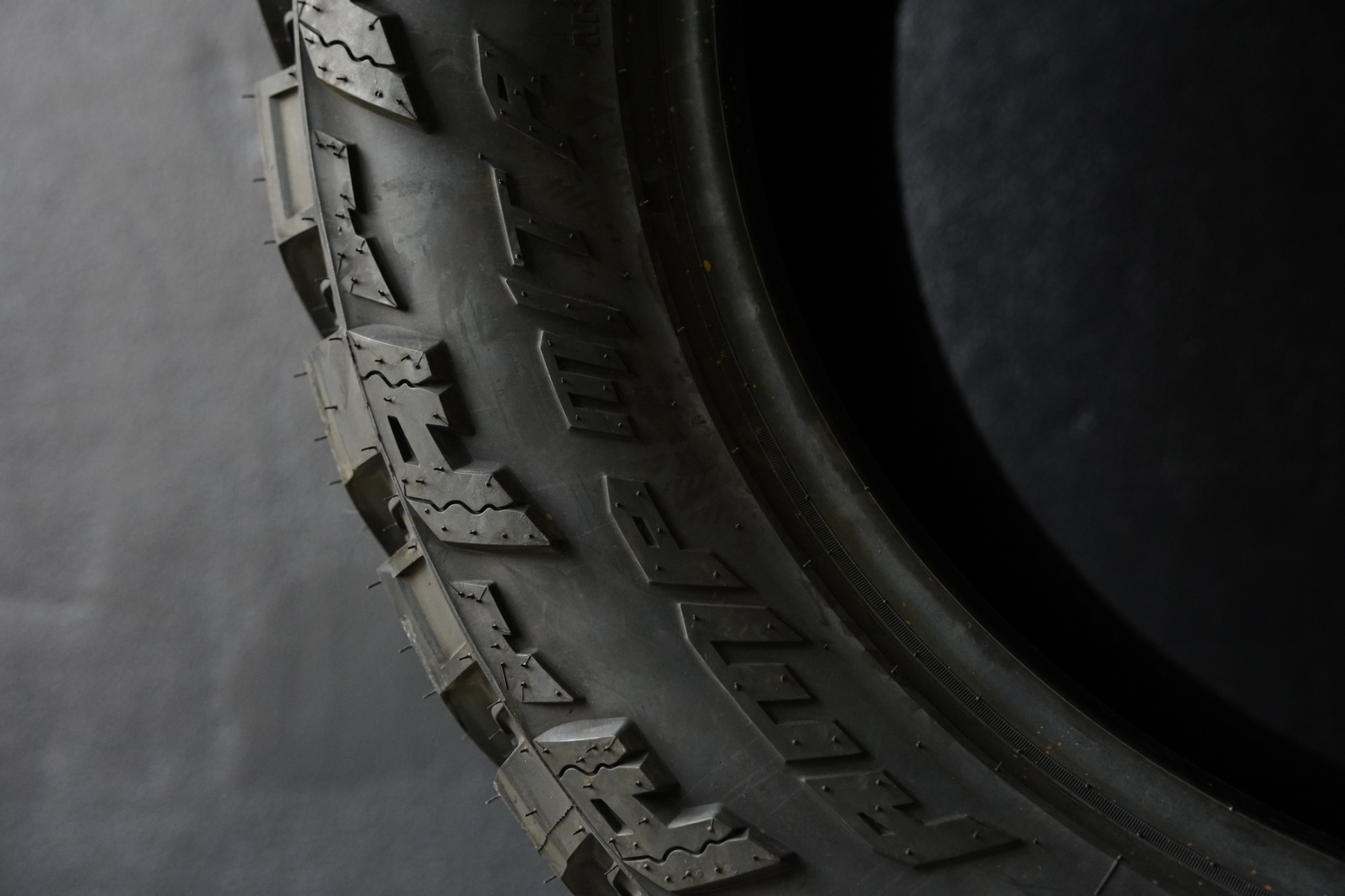 AMP MTA 325/50R22 สเปคใส่ RAPTOR