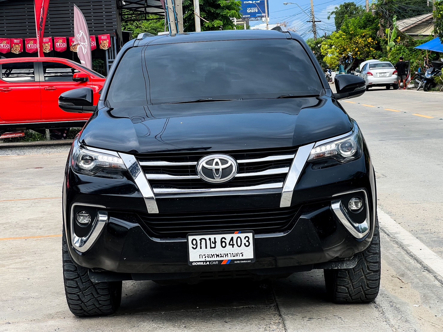 TOYOTA FORTUNER ทรงมาเฟีย จองคิวมาจากเชียงใหม่