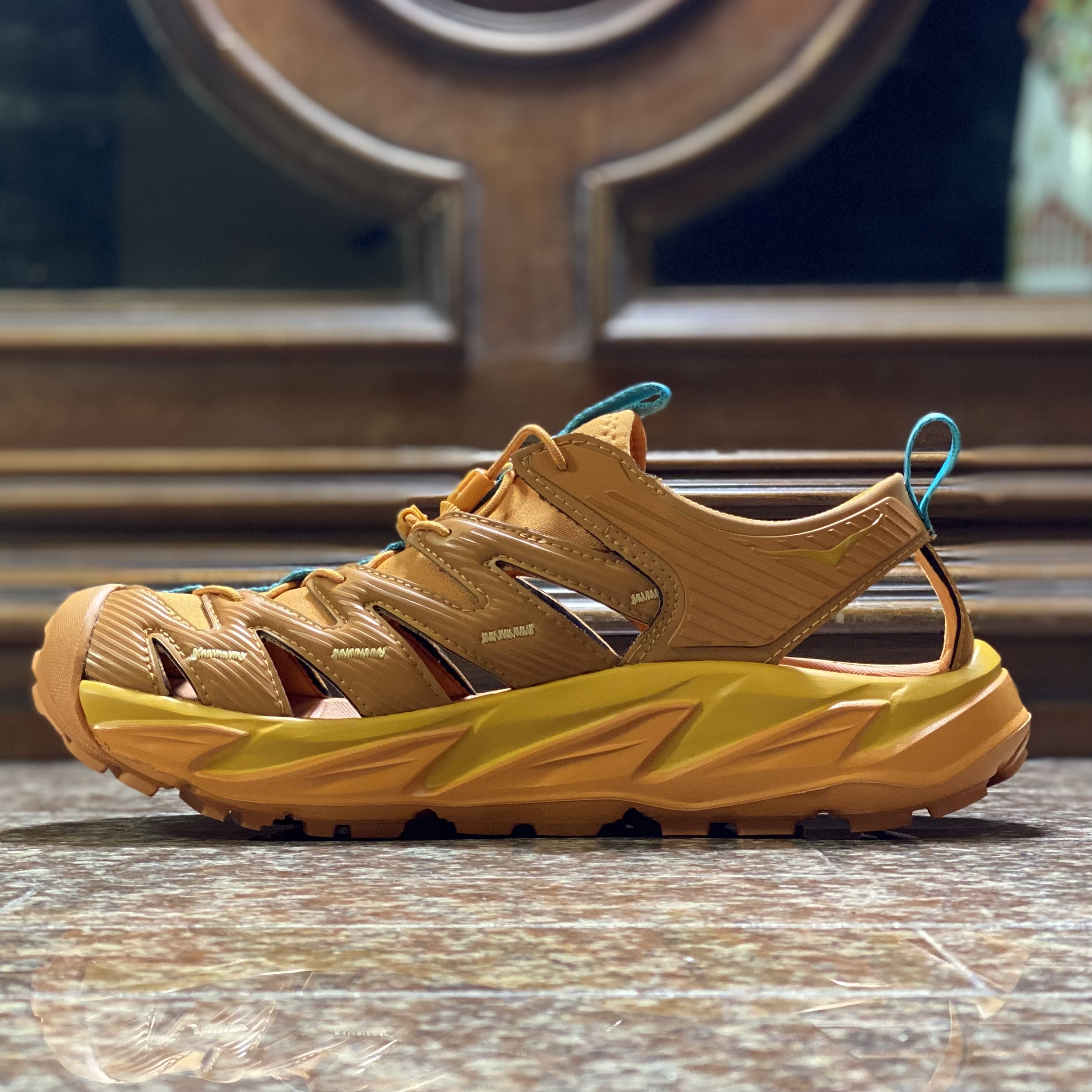 รองเท้า HOKA Hopara ‘Desert’ (M9/10US)