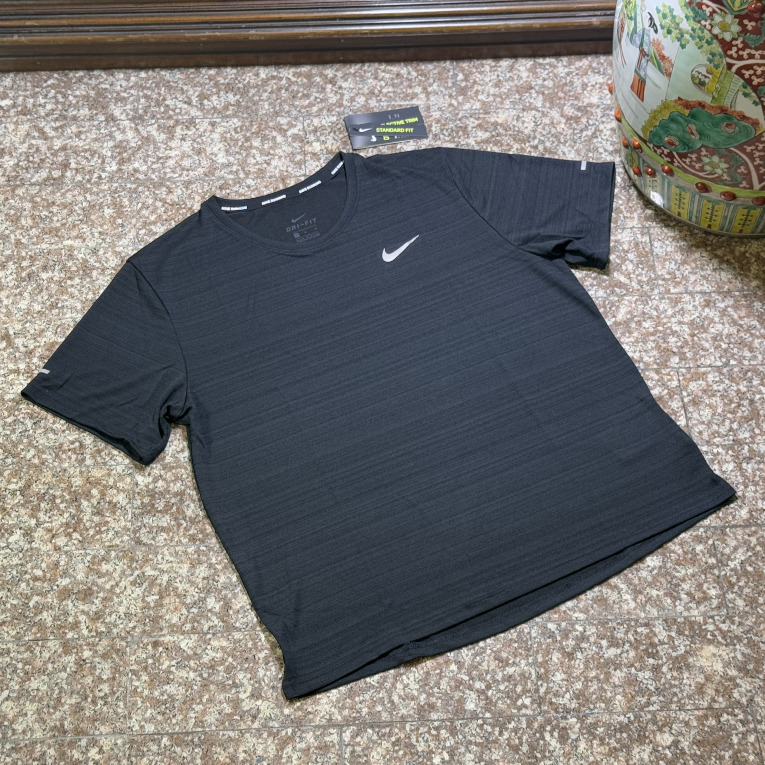 เสื้อวิ่ง Nike Miler Dri-FIT Running Shirt ‘BLACK’ (S,M)