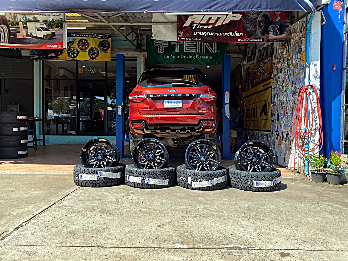 FORD EVEREST จัดทรงเมกาที่ STEP9