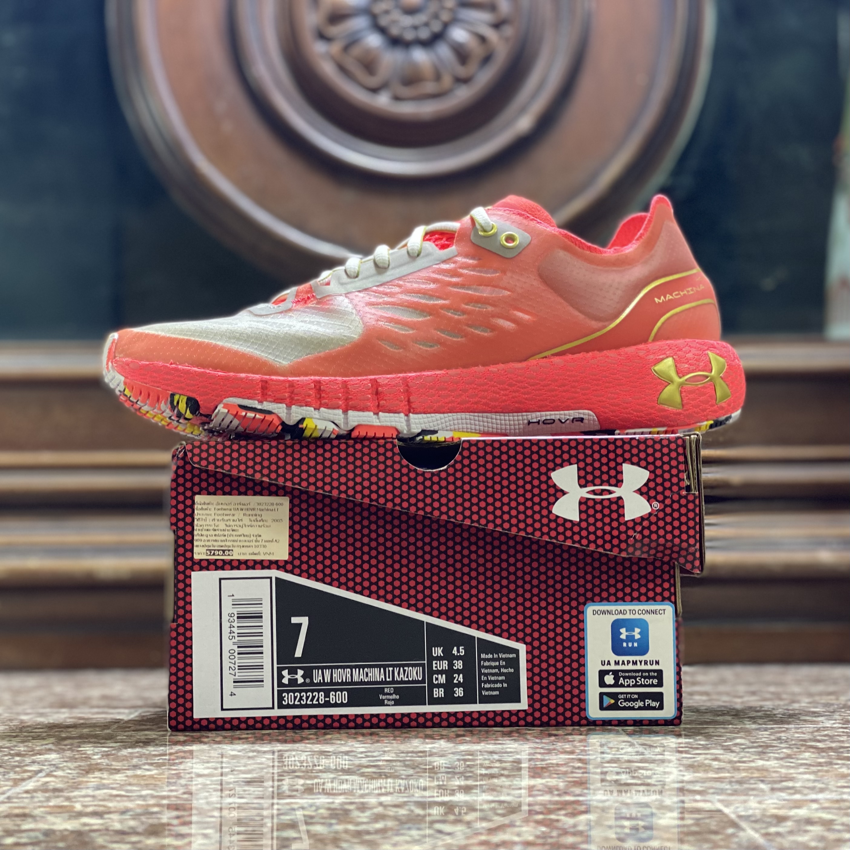 รองเท้าวิ่ง Under Armour HOVR Machina LT ‘LIMITED’ (W6.5US)