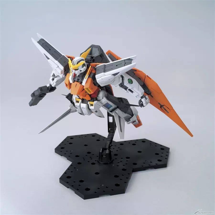 MG GUNDAM KYRIOS.
