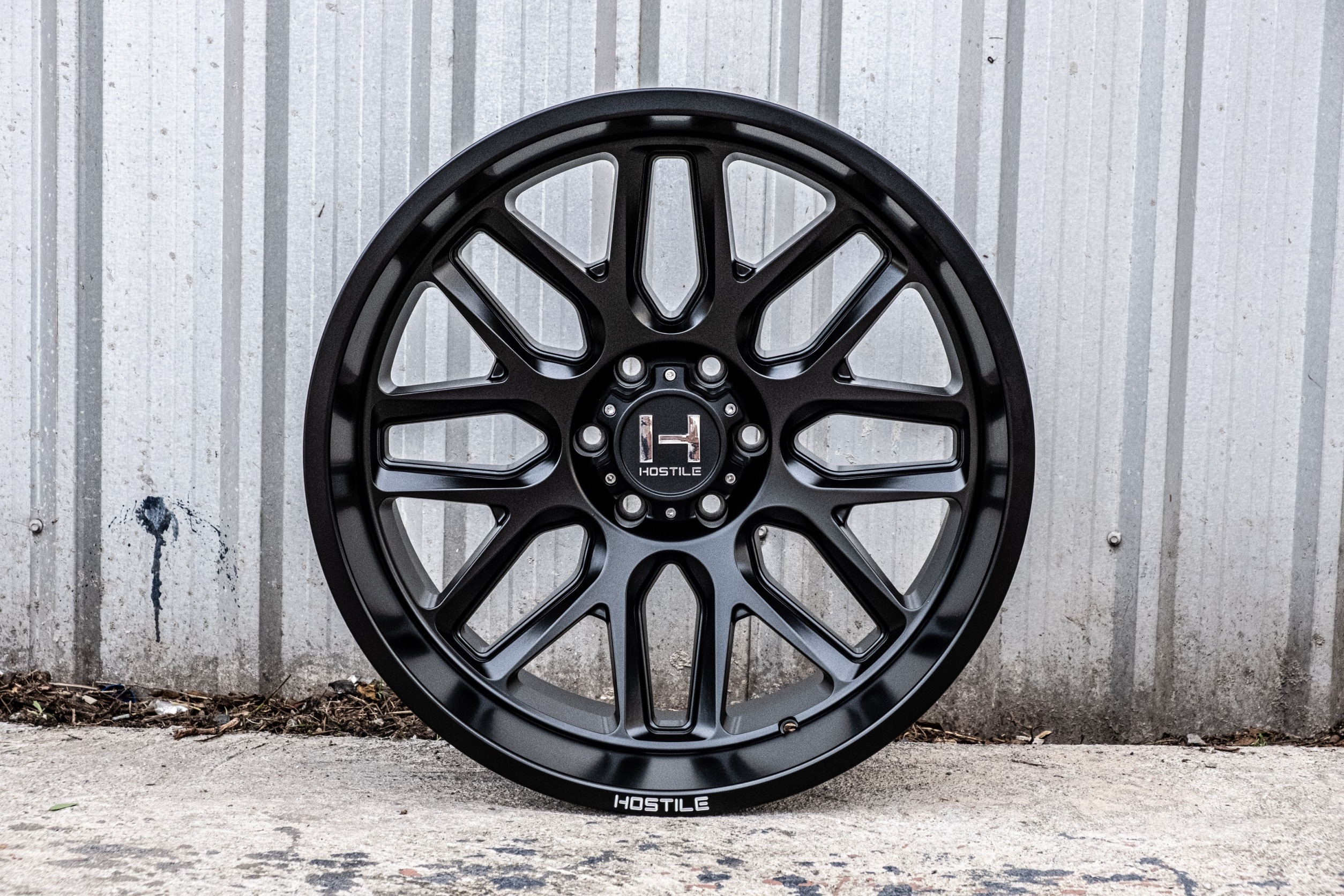 ล้อเเท้นำเข้า HOSTILE! H120 22x12 6x139.7 ET -44 FULL BLACK