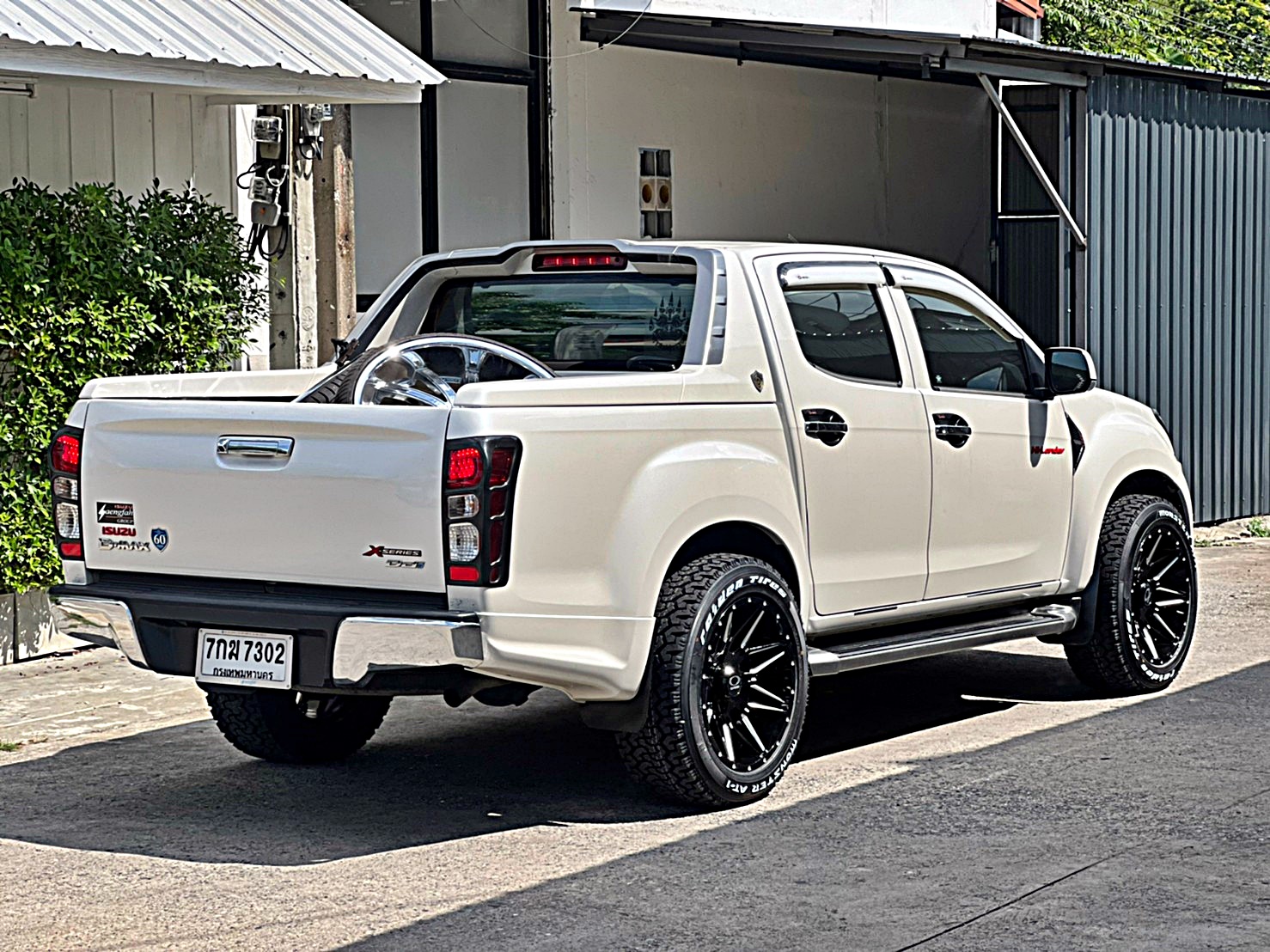 D-MAX แบบไม่ยก