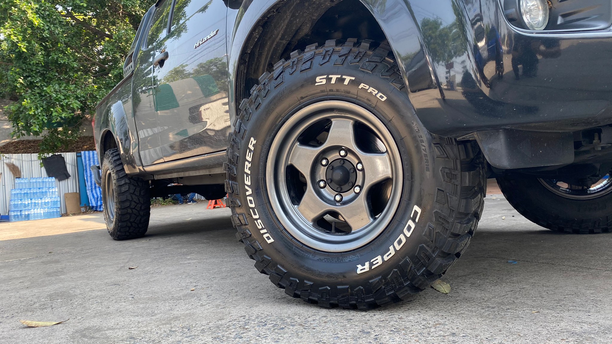 COOPER STT PRO 265/75-16 เส้น 5600 ปกติ 10000