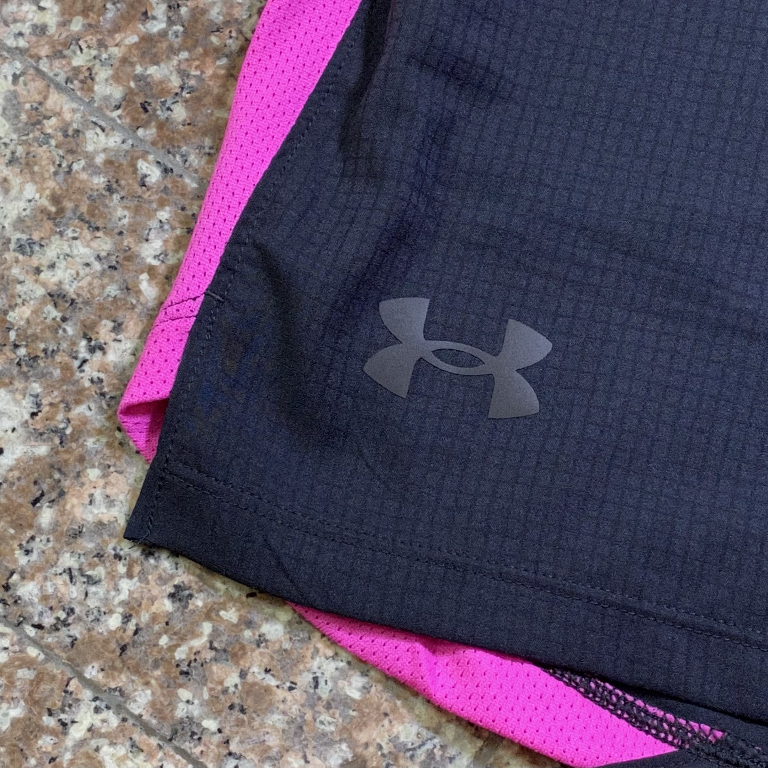 กางเกงวิ่ง Under Armour Launch 7” Running Shorts (LG)