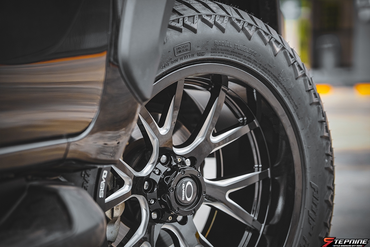 TOYOTA REVO ทรงเมกา