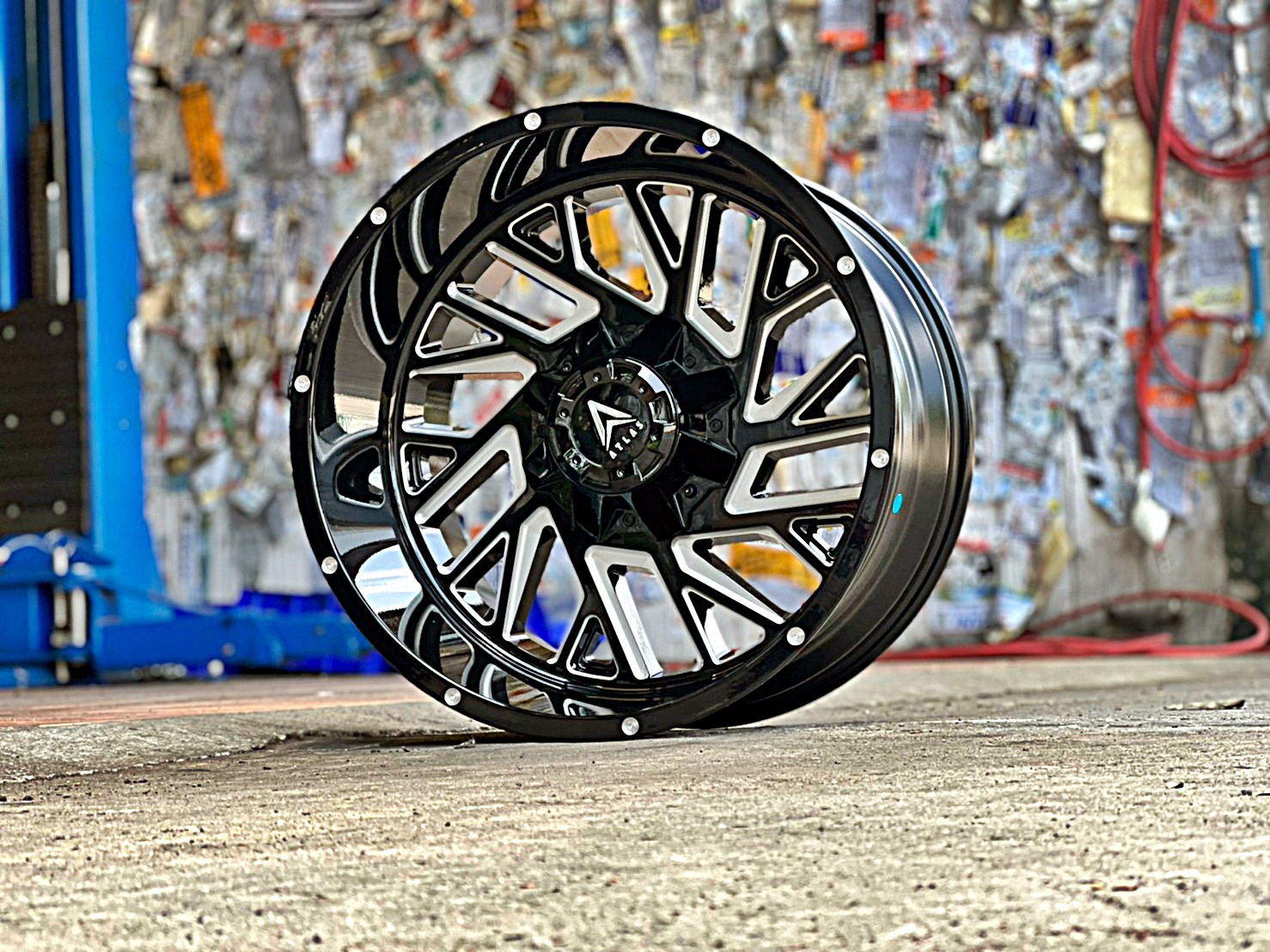 มาใหม่ ATLAS LP105 20X12.0 ET-44 6/139.7