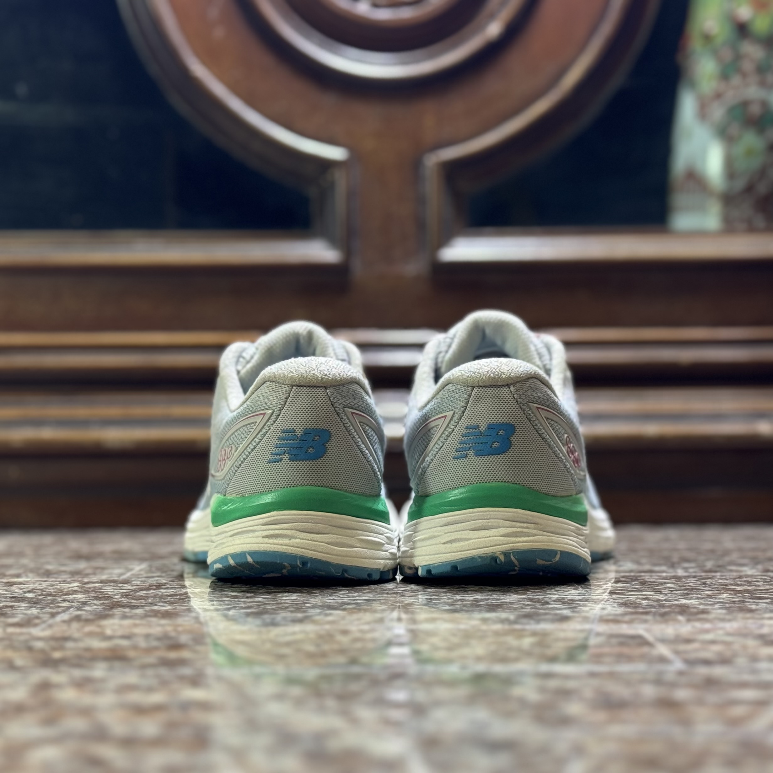 รองเท้าวิ่ง New Balance 880 V9 Women #มือ2 (W7.5US)