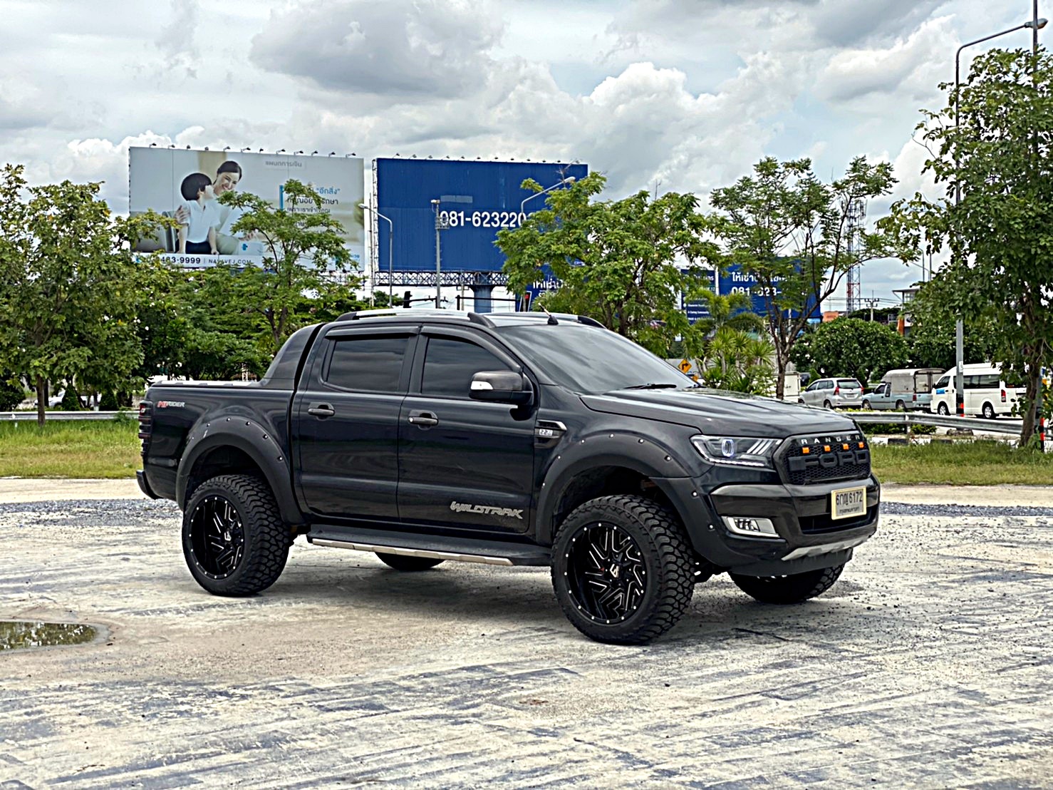 FORD WILDTRAK จัดทรงเมกาที่ STEP9