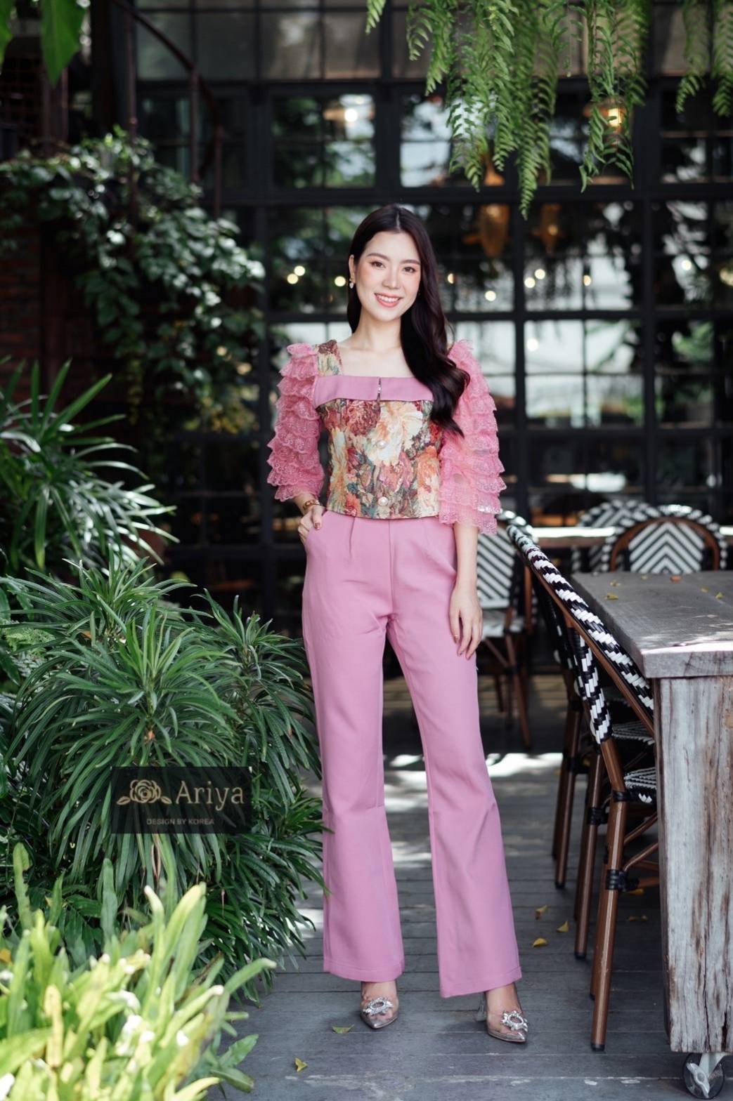 เสื้อ+กางเกงเสื้อลายดอกผ้าทอนูน แขนแต่งลูกไม้ มากแม่ใส่สบายใส่ทำงาน อยู่บ้าน ความสวยเป๊ะจัดเลย ใส่เที่ยว