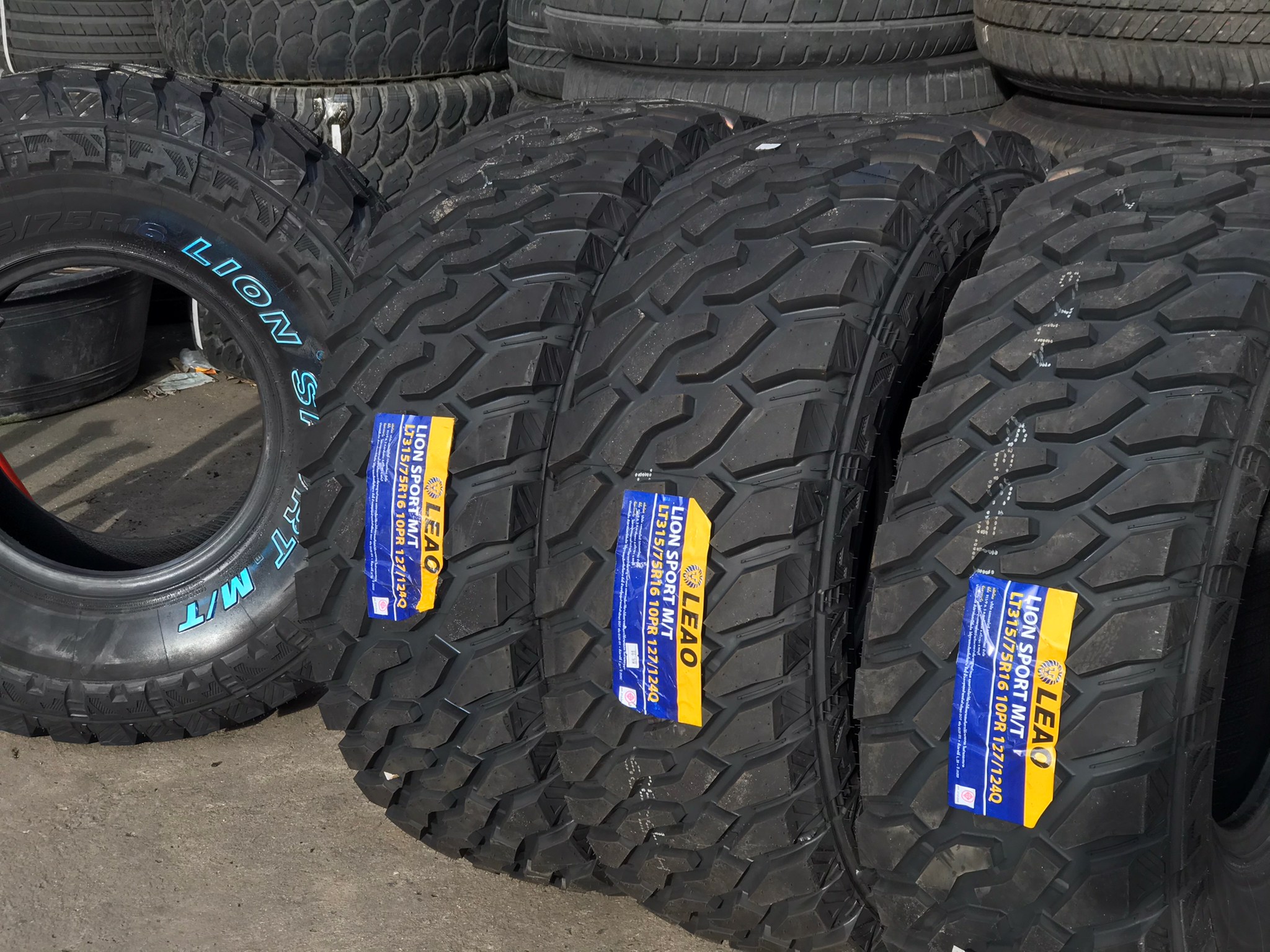 LEAO LEAO 315/75-16 LION SPORT ปี21