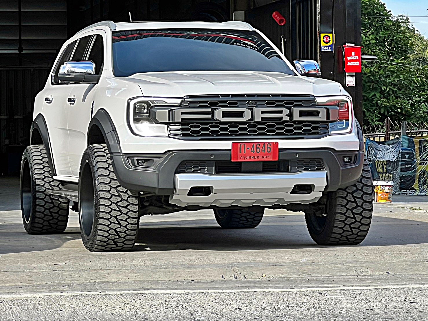 FORD EVEREST NEXTGEN ล้อแท้ HOSTILE H113 ที่ STEP9