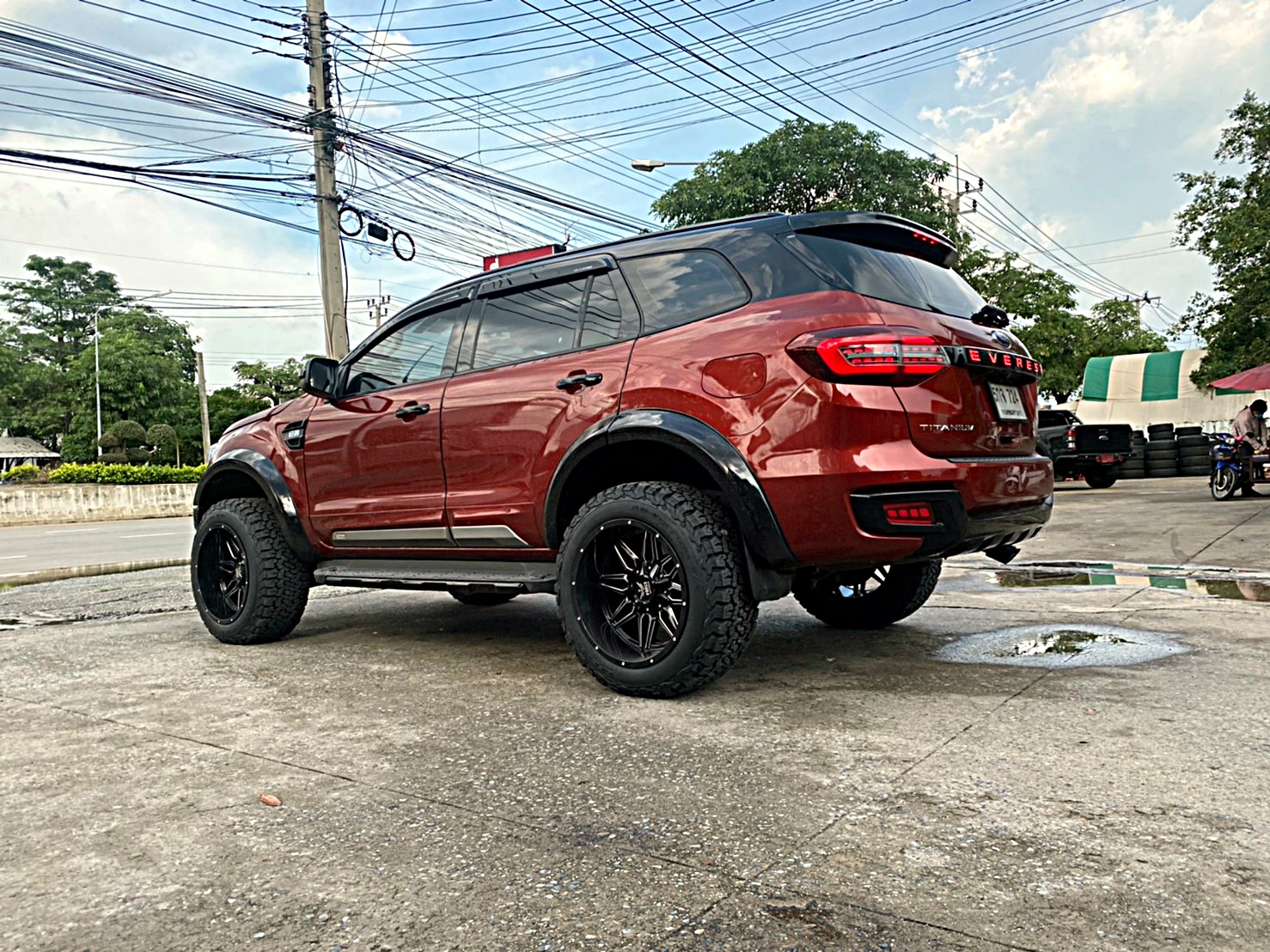 FORD EVEREST จัดทรงเมกาที่ STEP9
