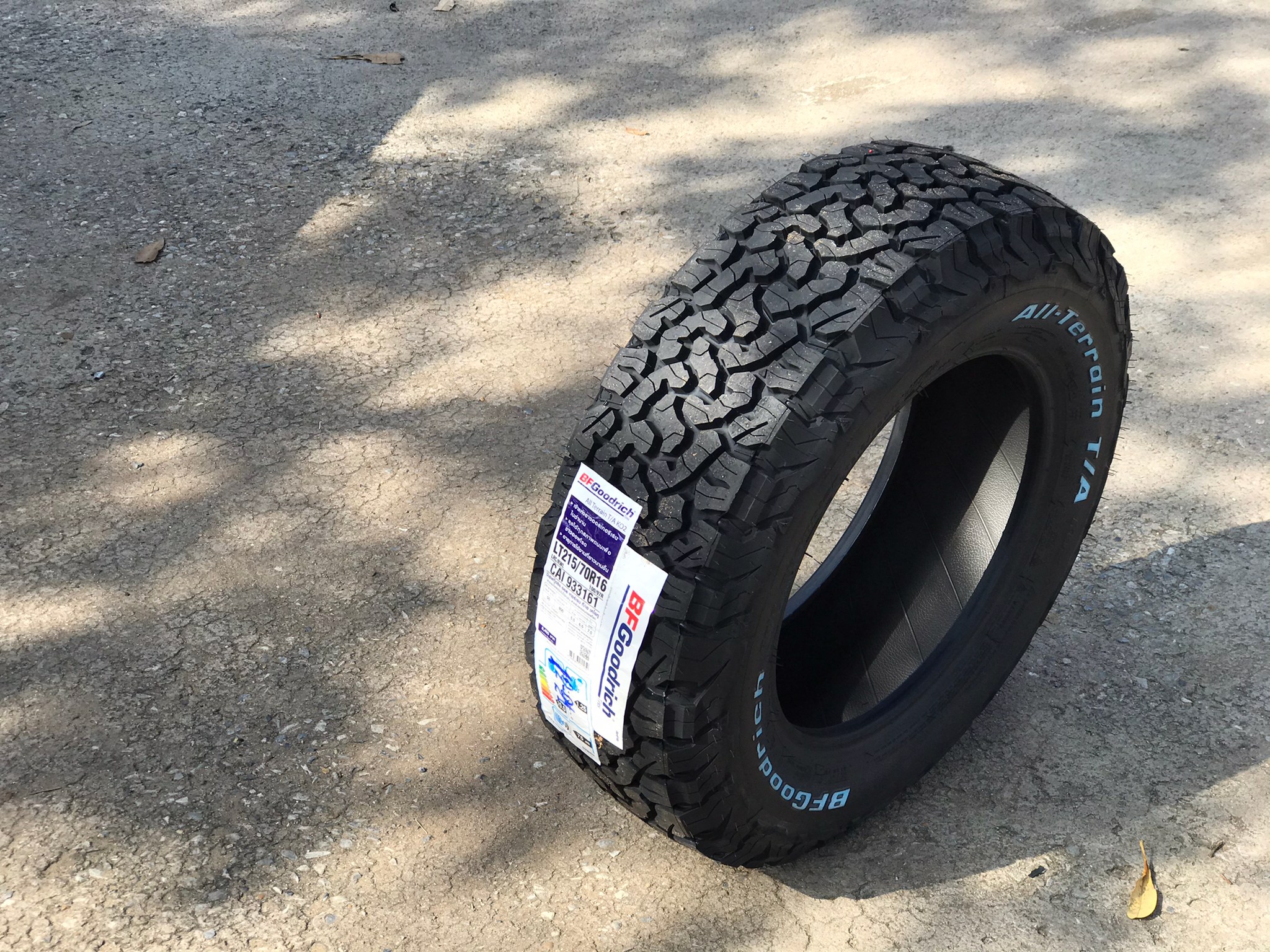 BF GOODRICH KO2 215/70-16 ถูกสุดที่ STEP9