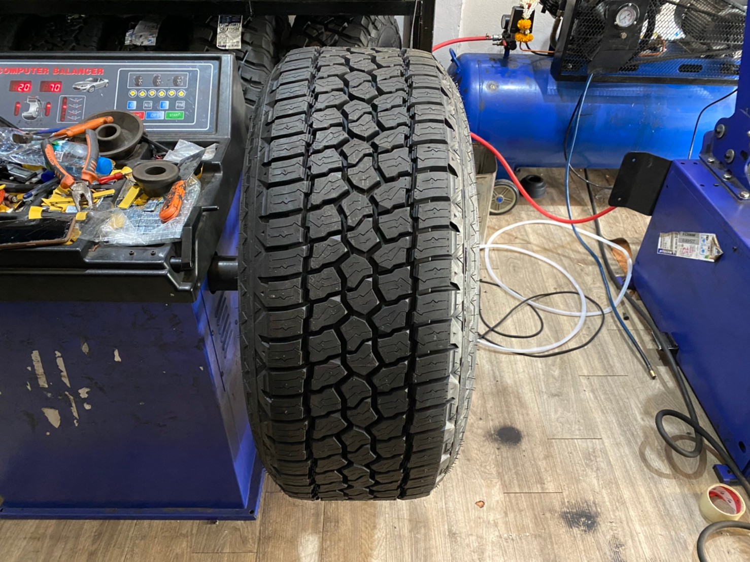 FORD ทรงเมกา ล้อเทพลึกสุดตาราง