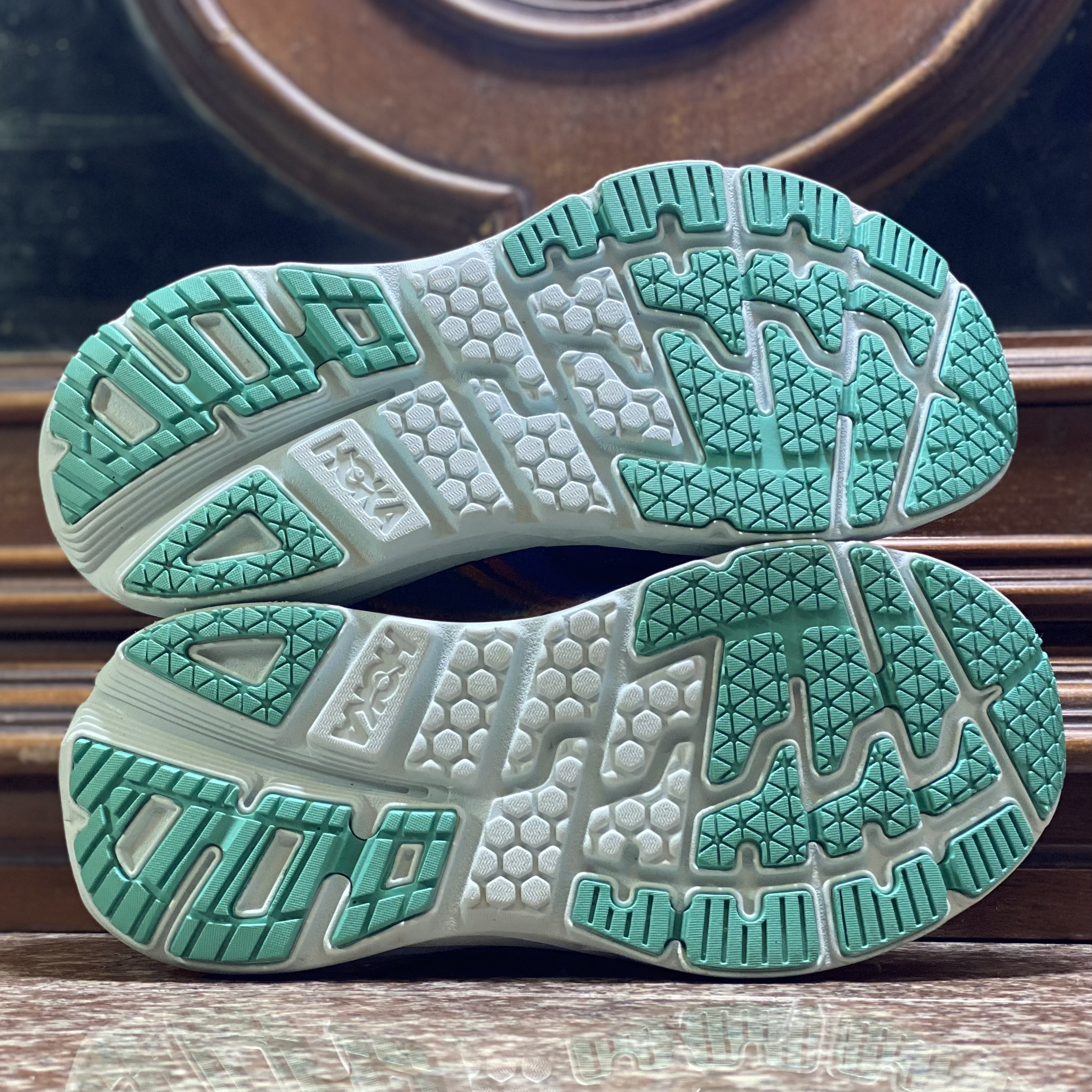 รองเท้า HOKA Bondi L Suede Embroidery ‘EXCLUSIVE’ #มือ2 (M8US)